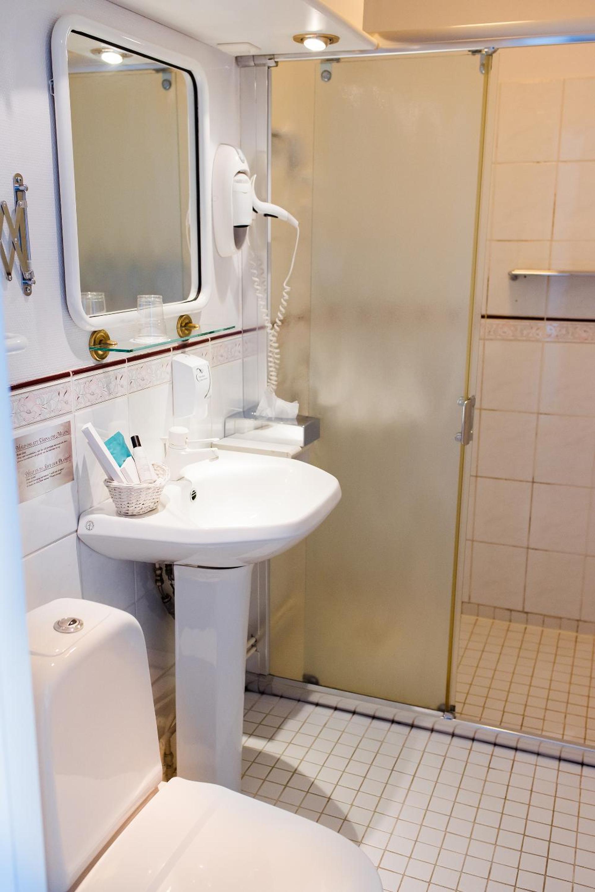 Double Room with Sea View photo 2