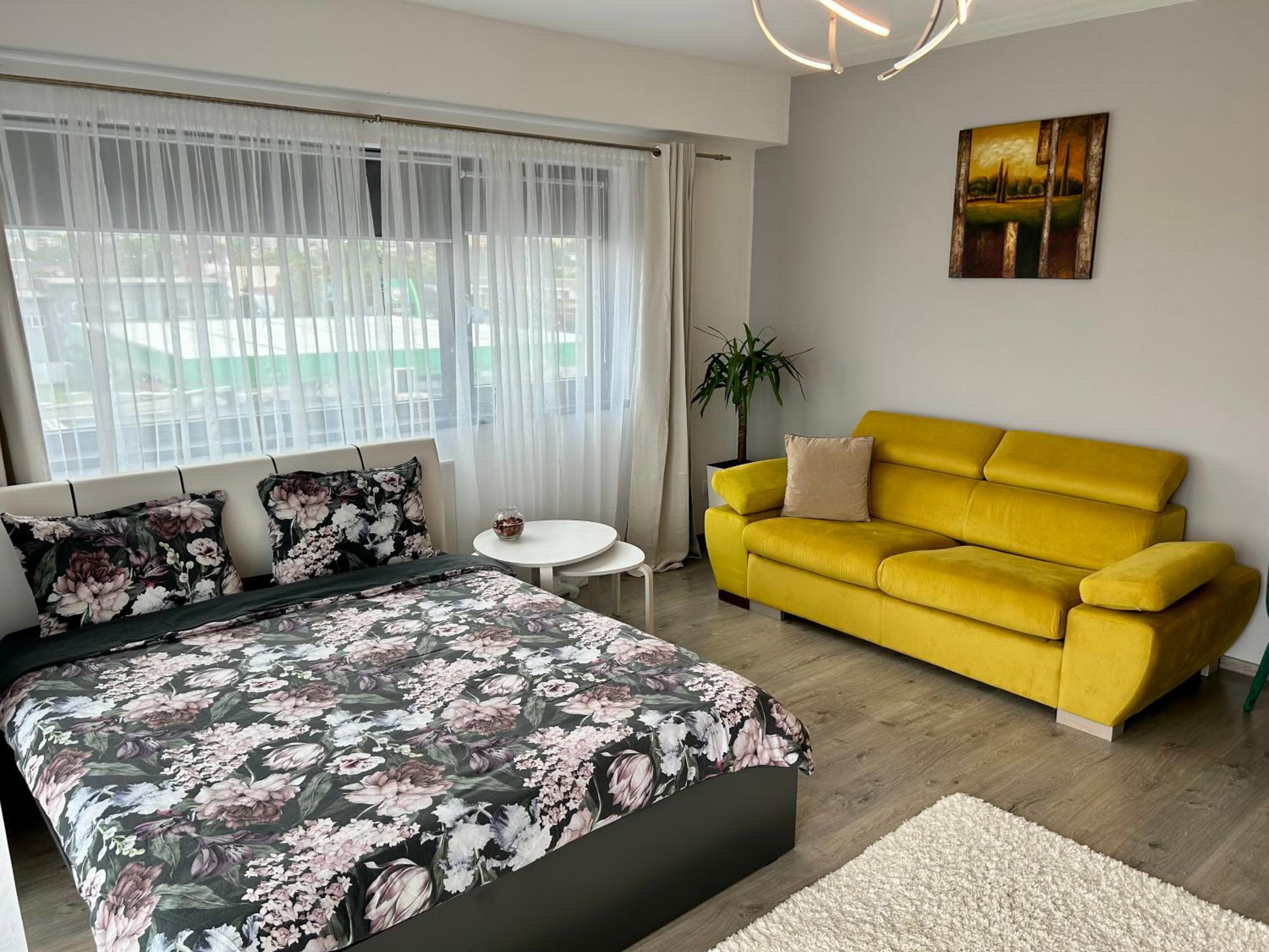 One-Bedroom Apartment