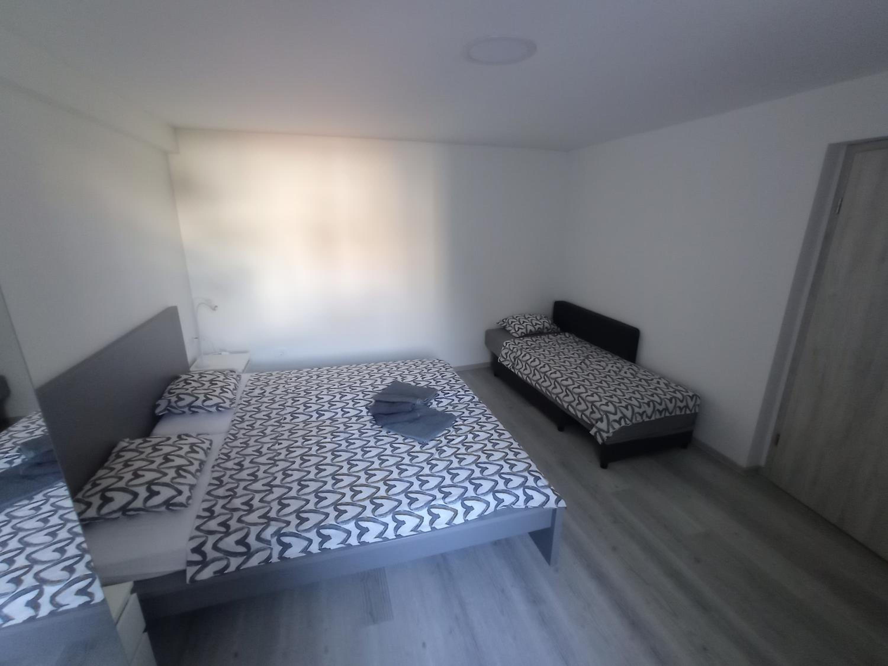One-Bedroom Apartment - Photo 28