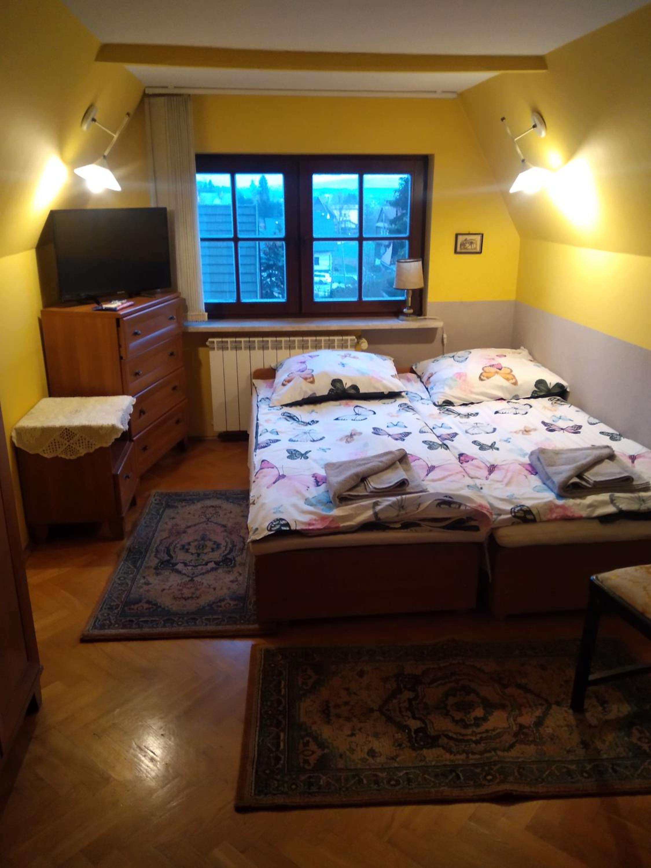 Large Double or Twin Room photo 3