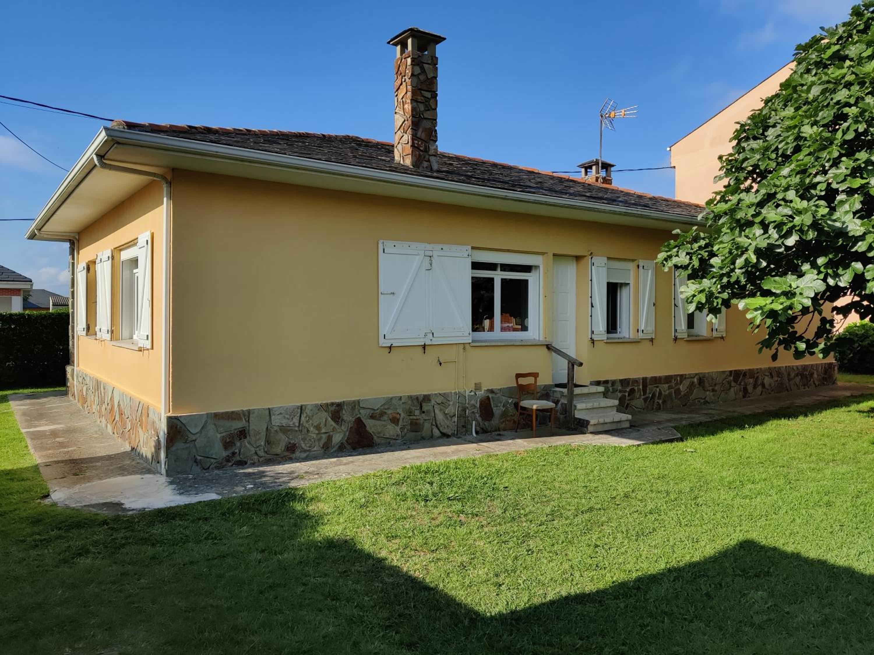 Four-Bedroom House photo 2
