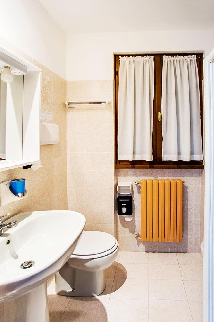 Double Room with Extra Bed - Photo 4