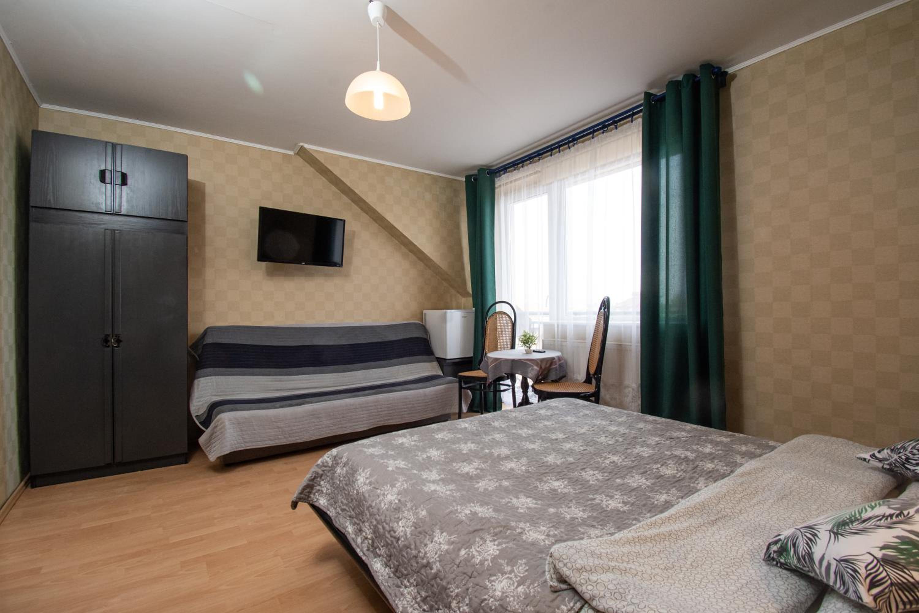 Quadruple Room - Photo 2