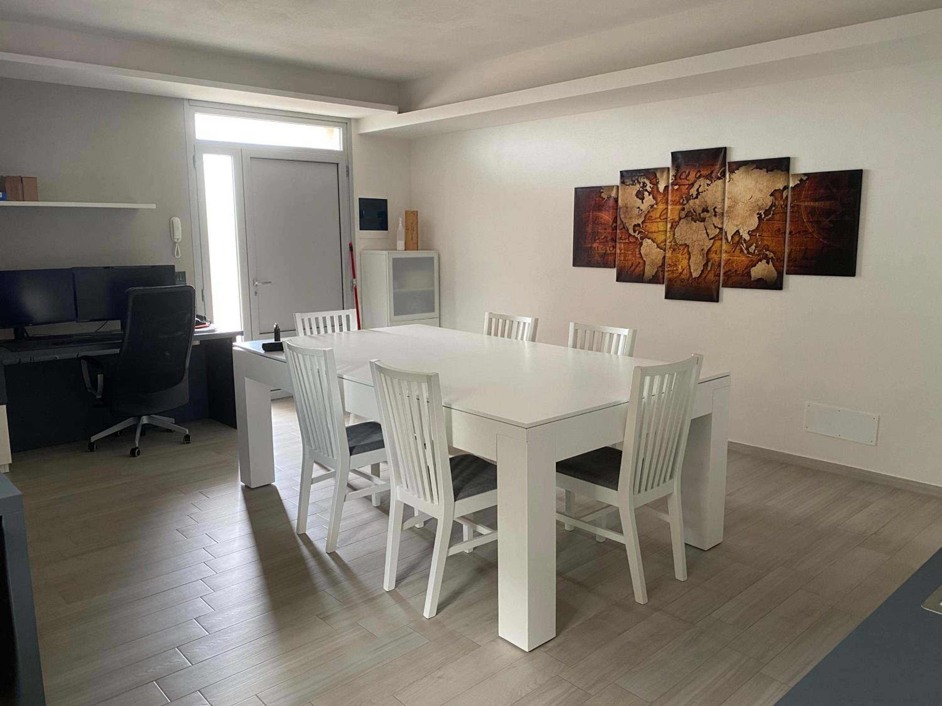 One-Bedroom House photo 2
