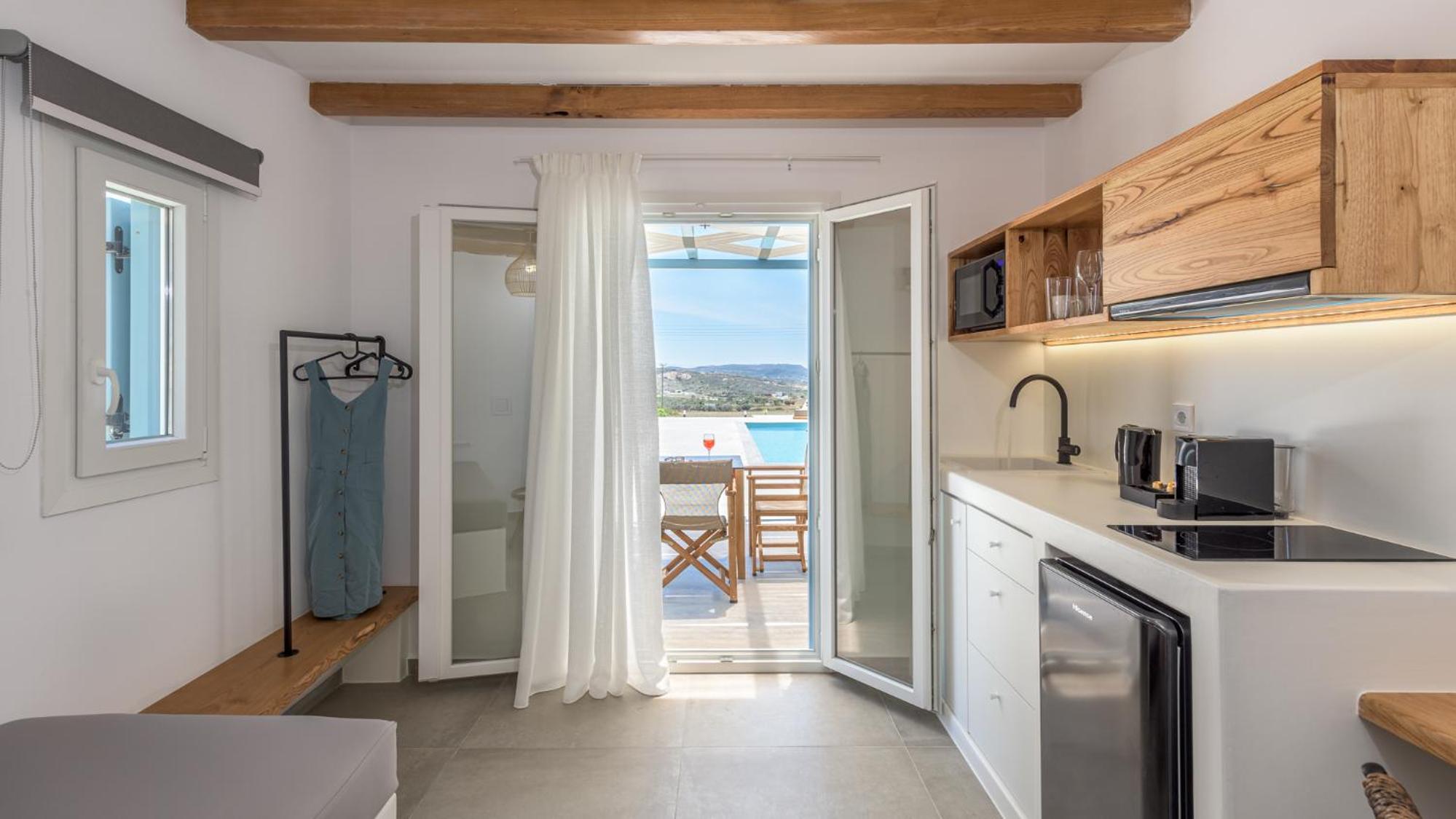Superior Suite - Photo 6