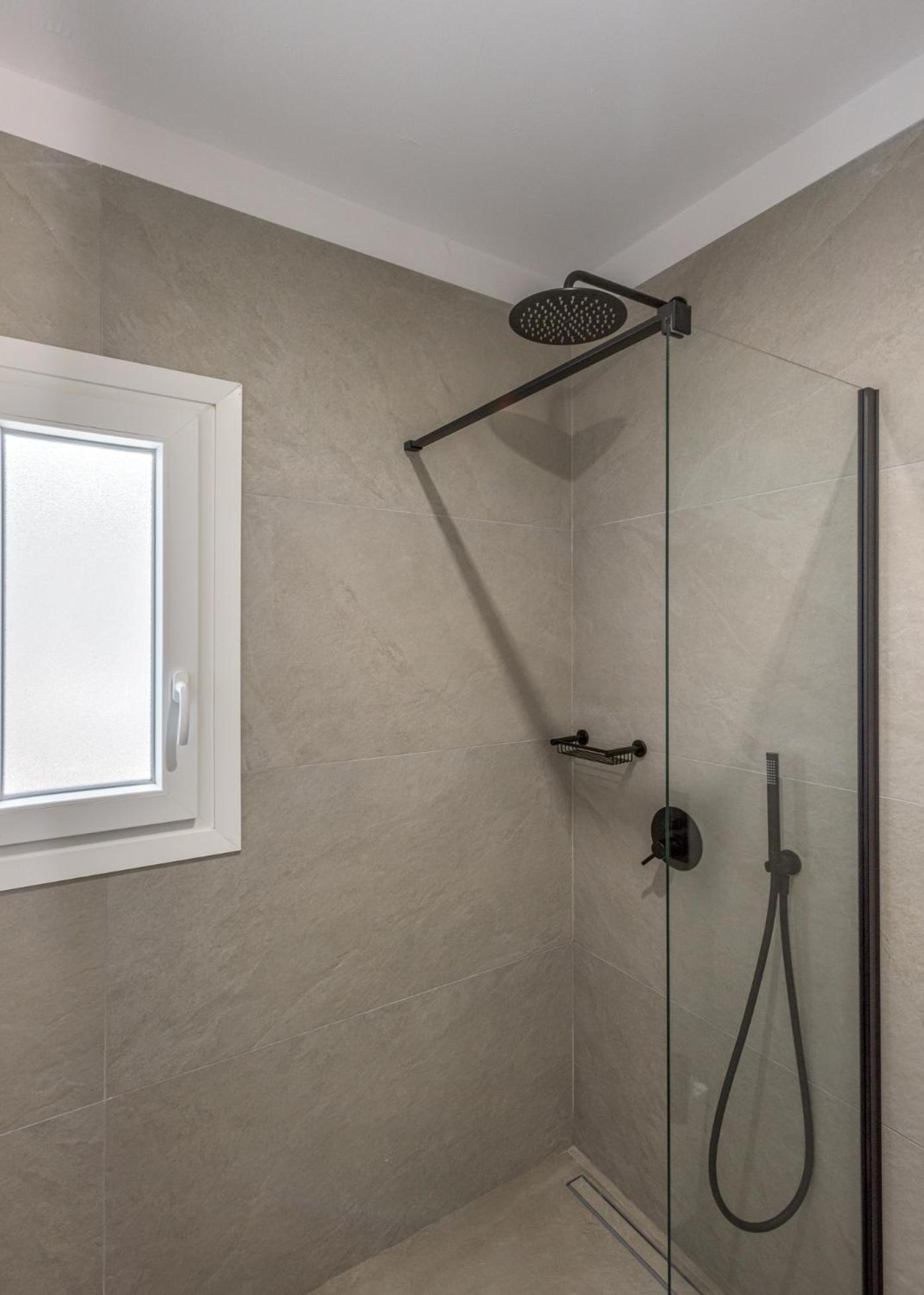 Superior Suite - Photo 3