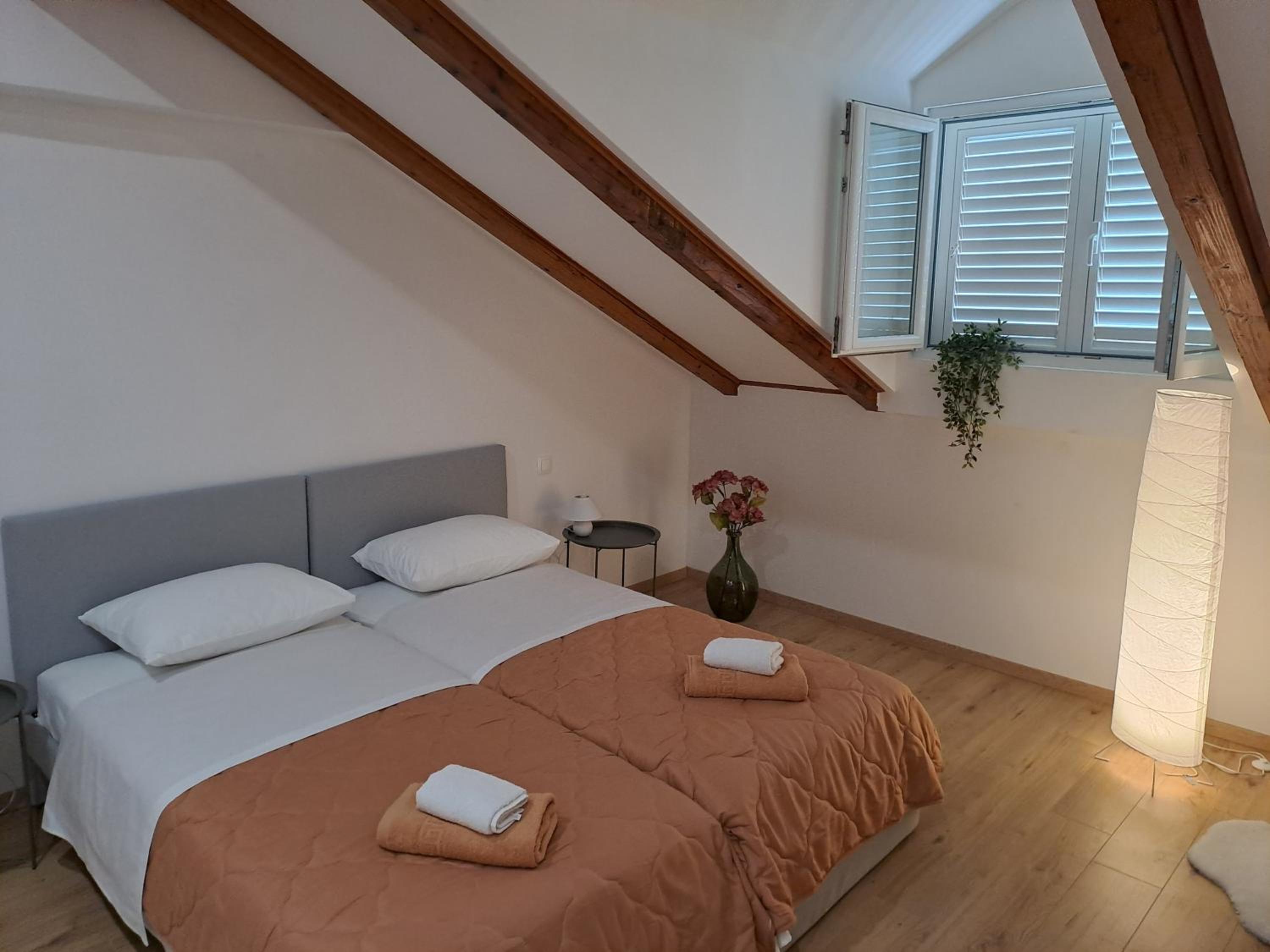Double or Twin Room with Side Sea View