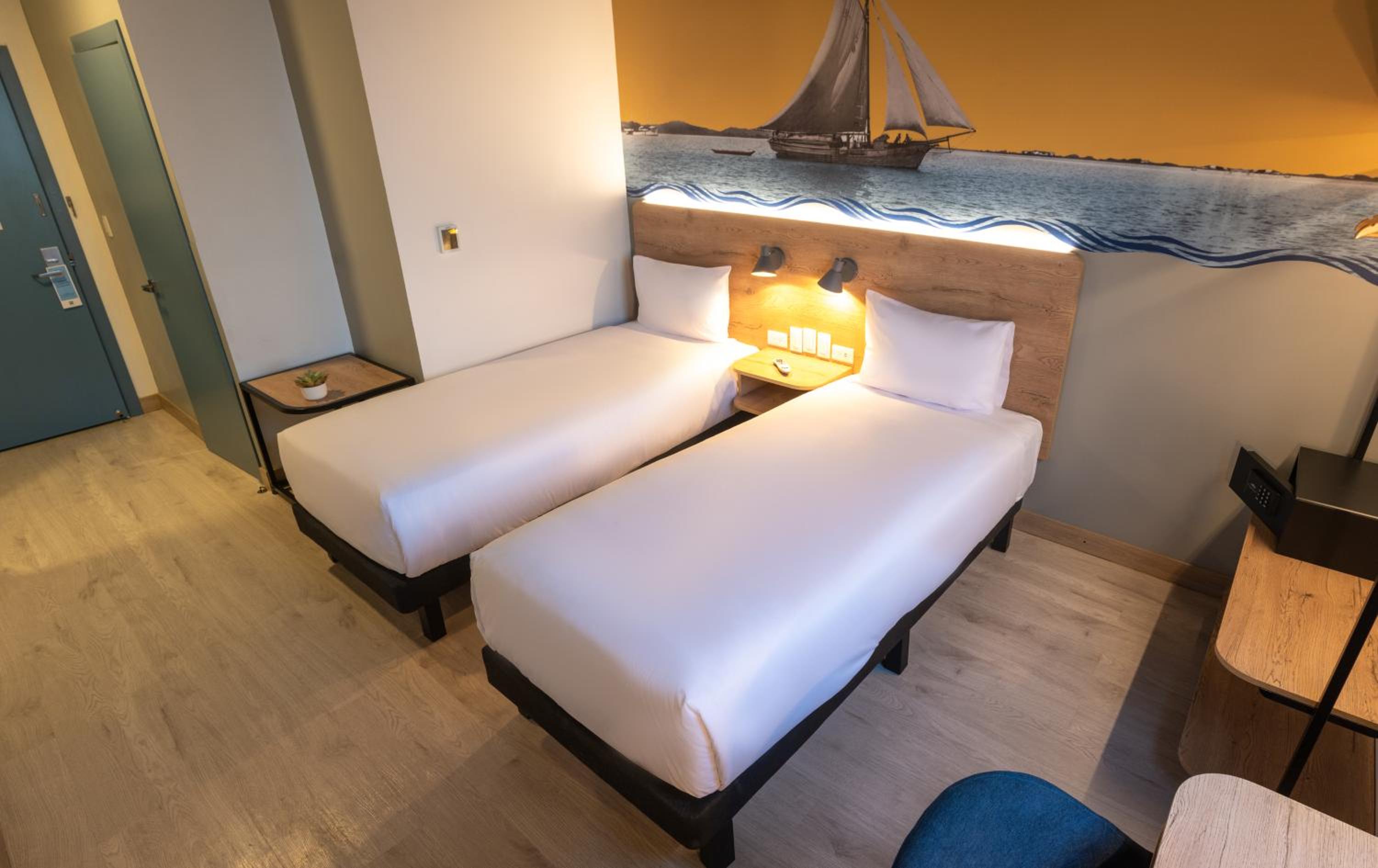 Superior Twin Room - Photo 1