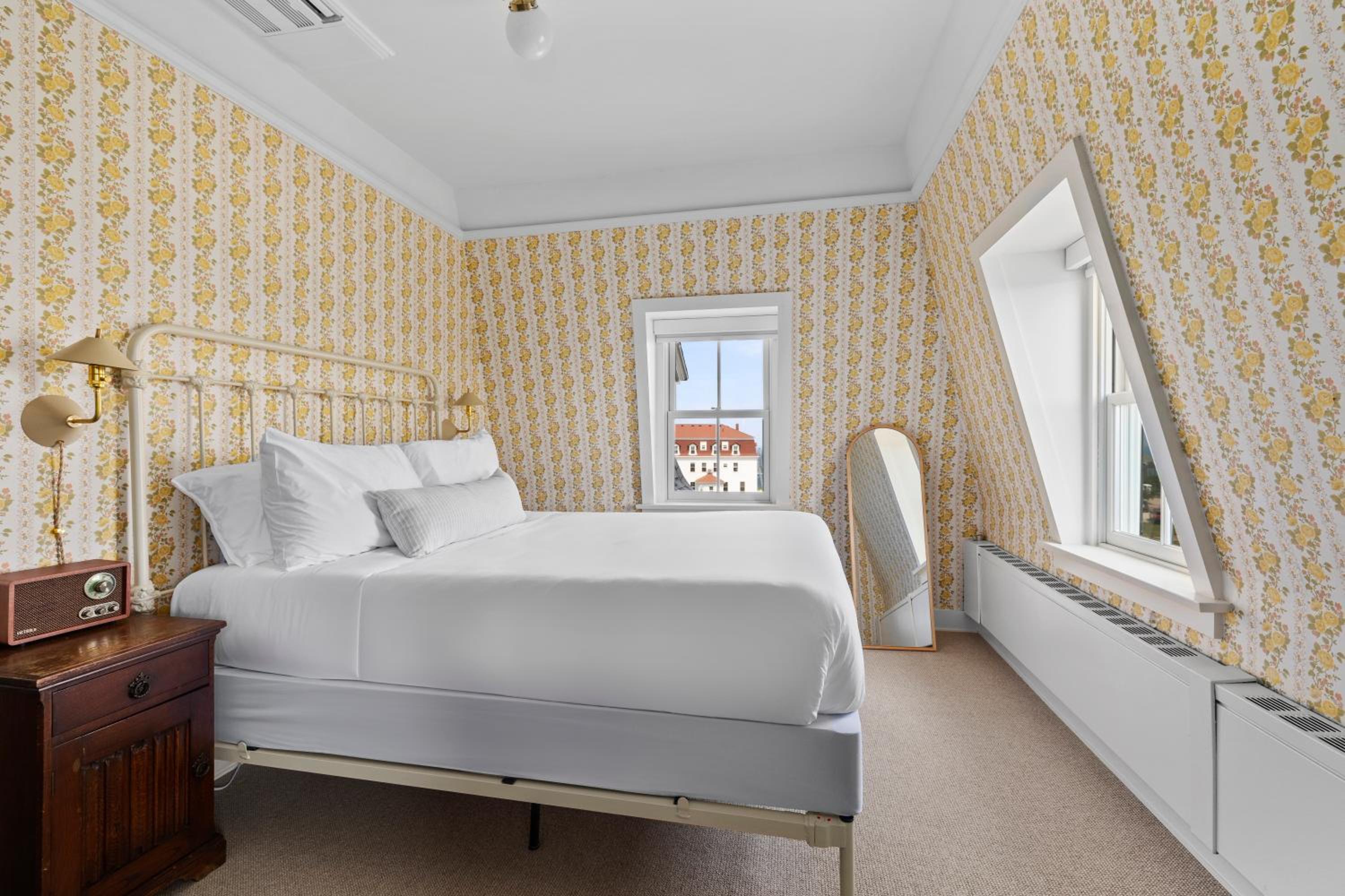 Standard Queen Room - Photo 1