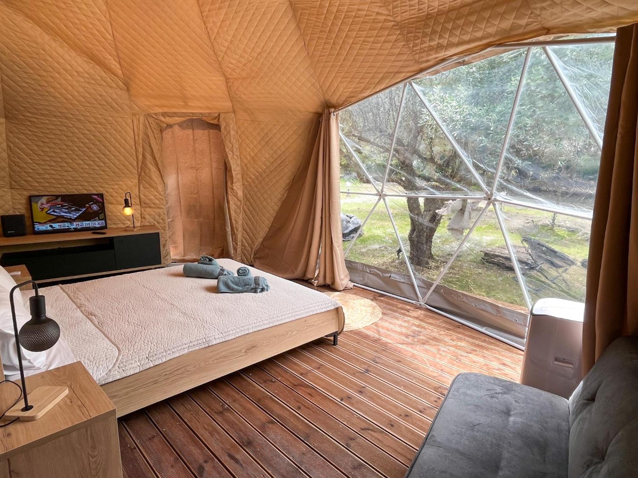 Tent - Photo 17