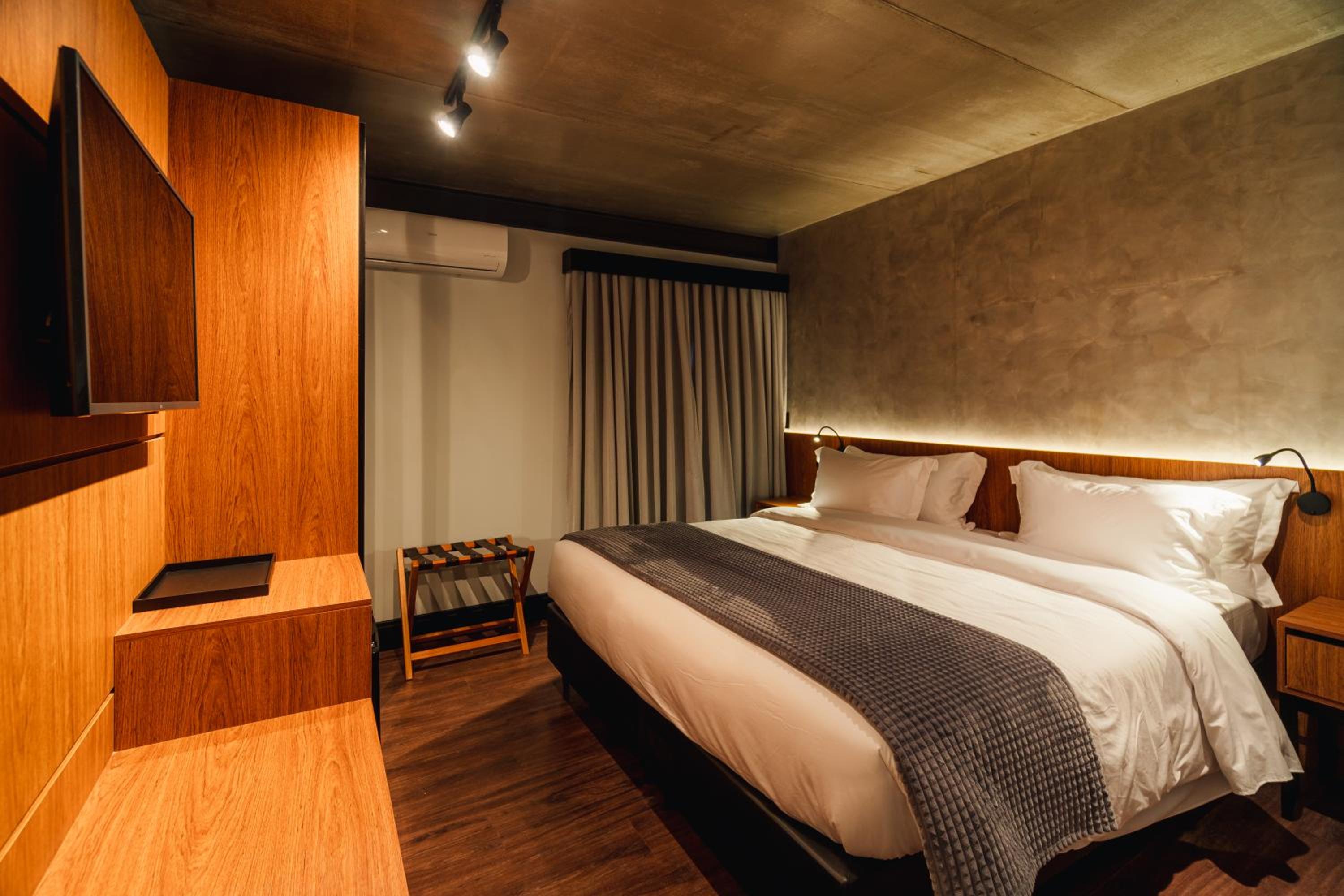 Available room
