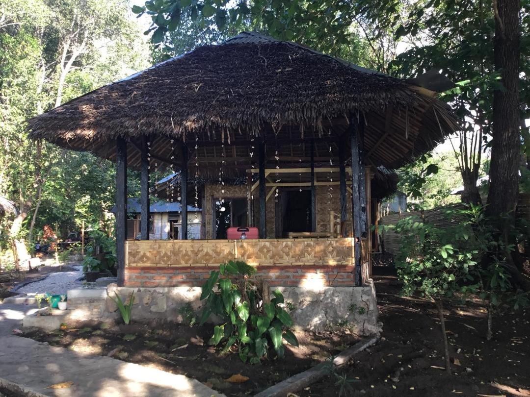 Family Bungalow - Photo 2