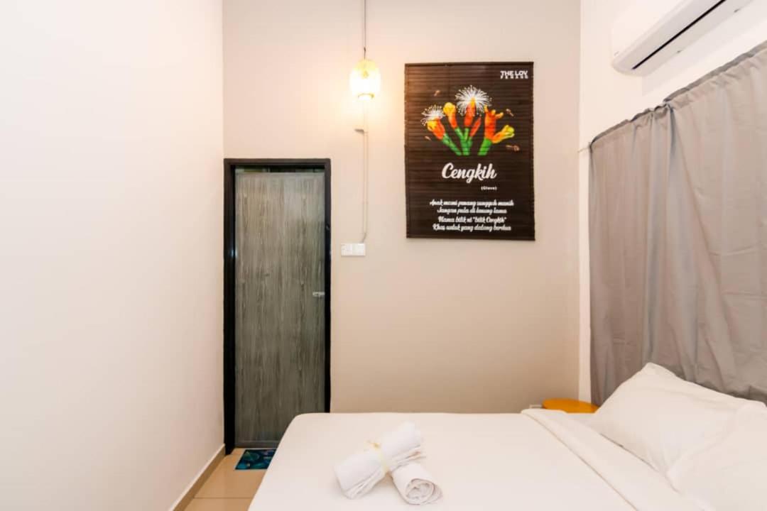 Cengkih Room photo 3