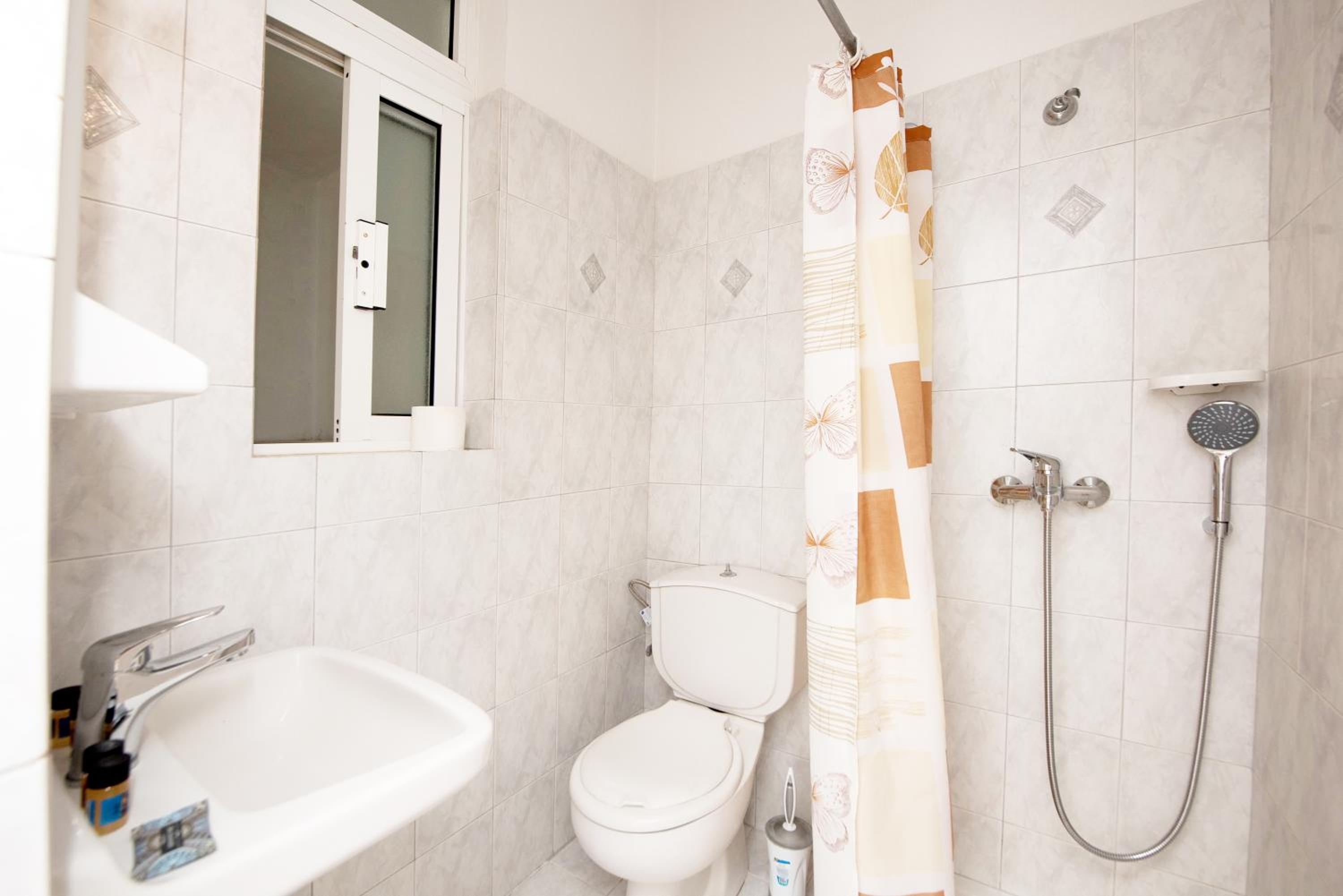 Deluxe Double Room with Side Sea View photo 3