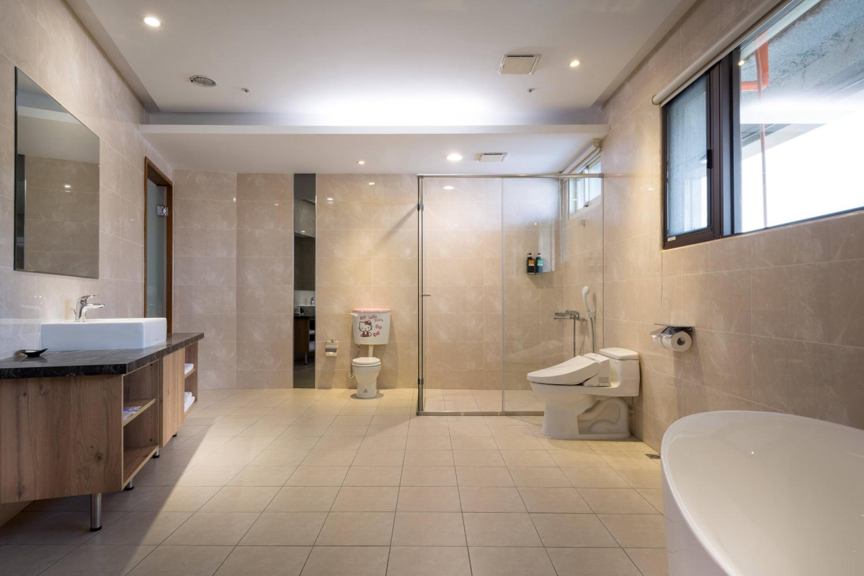Deluxe Double Room with Bath photo 2