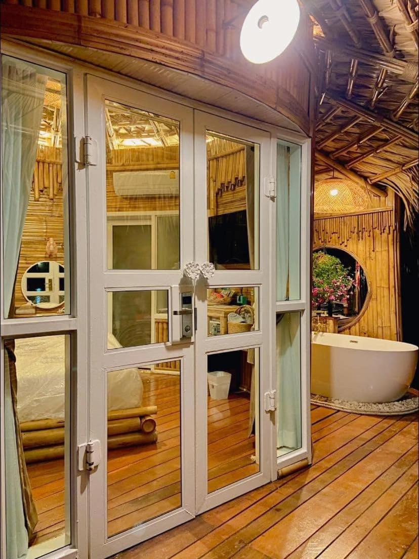Double Room with Lake View - Photo 1