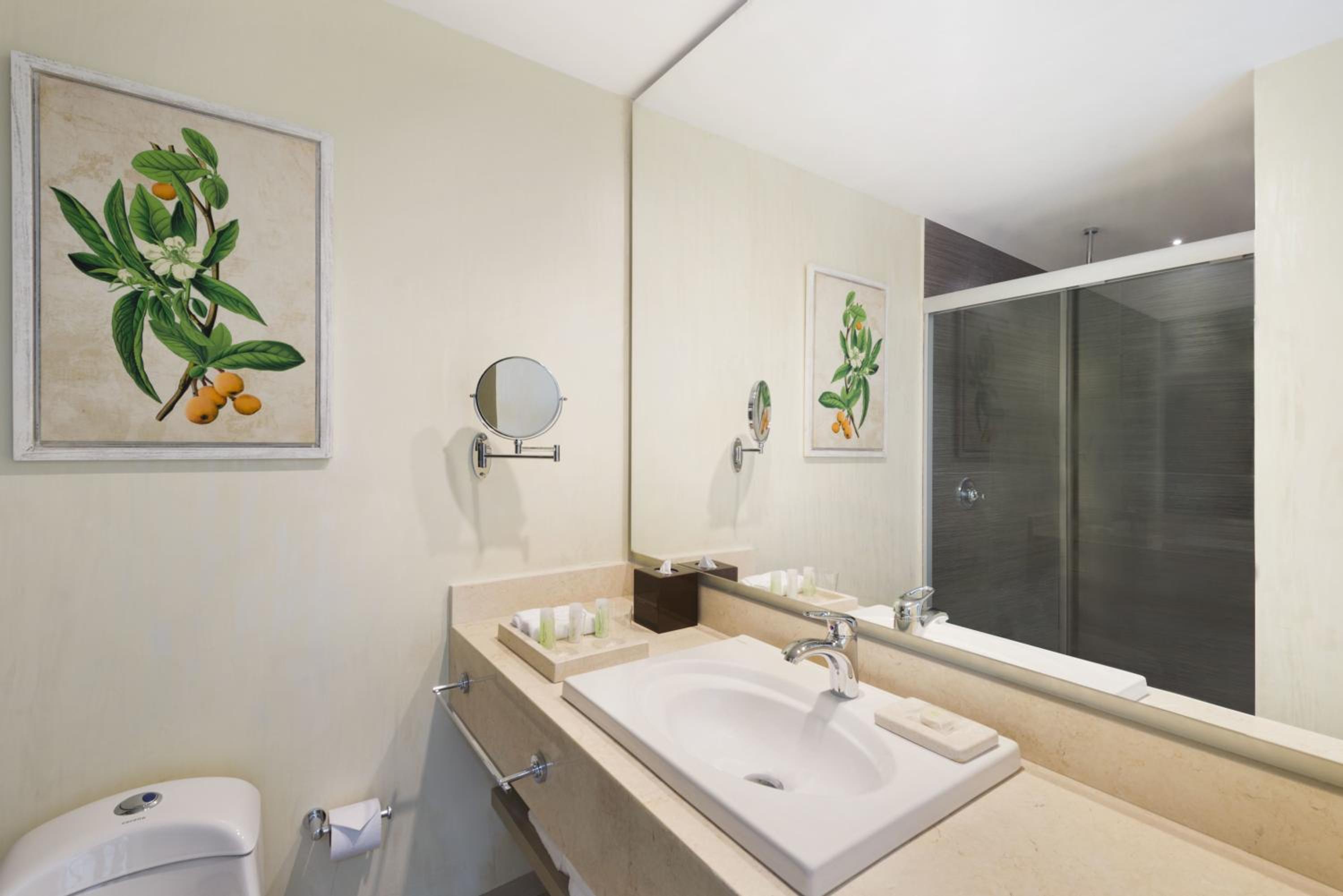 Standard Double Room With Two Double Beds photo 3
