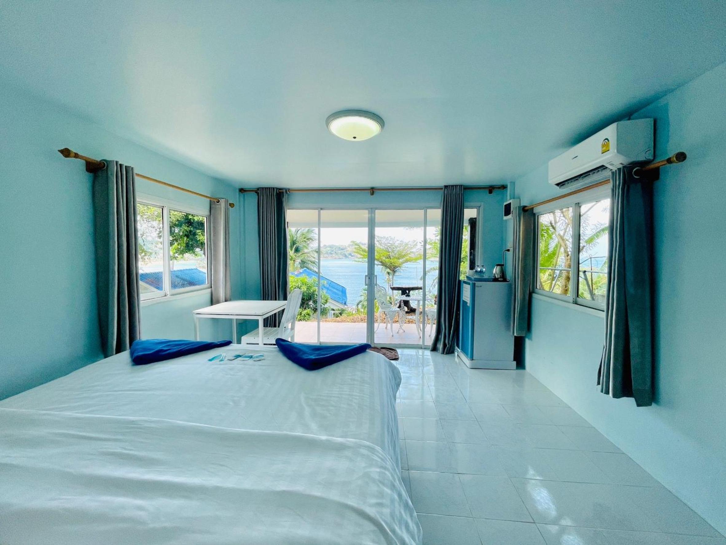 Deluxe Bungalow - Photo 3