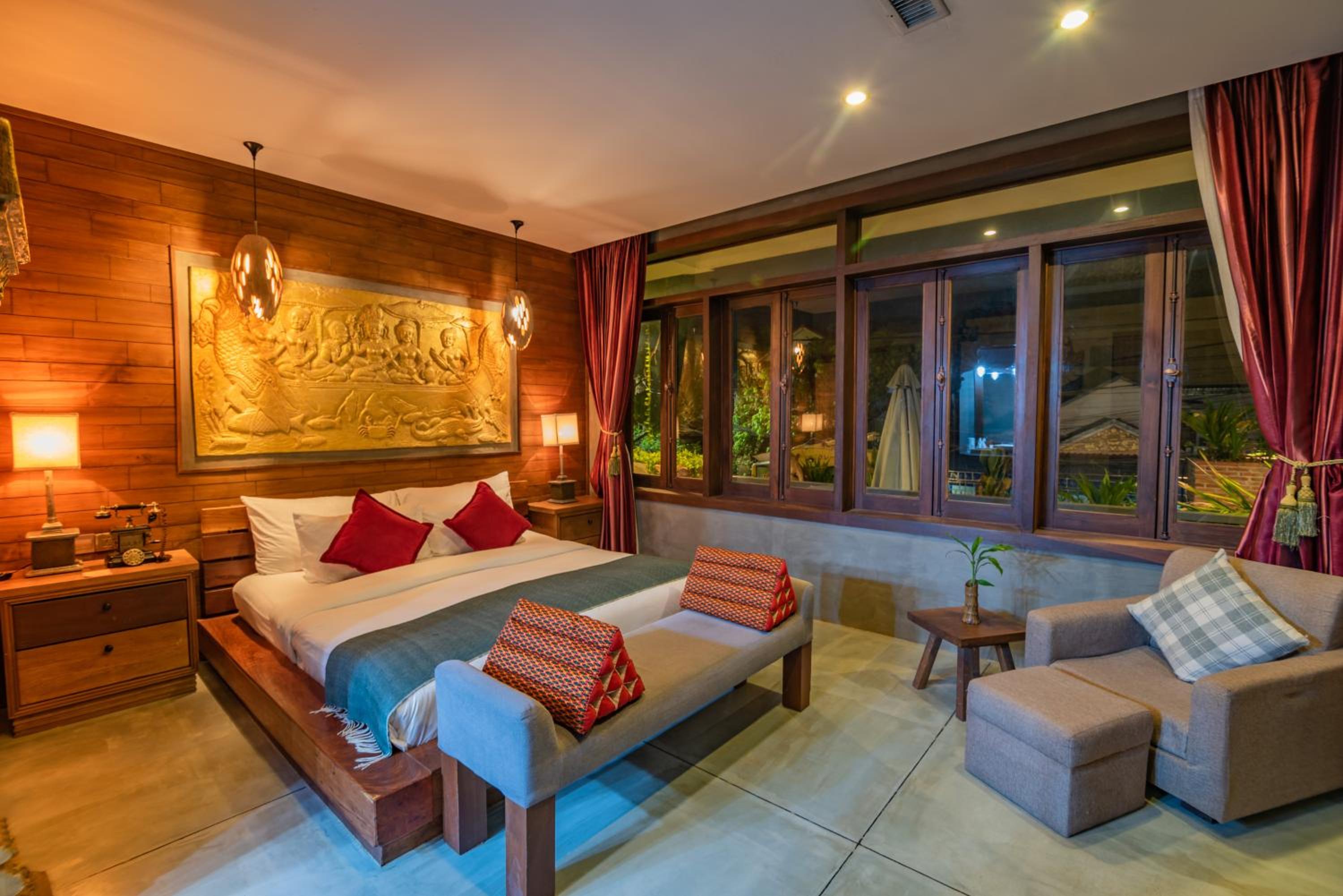 Deluxe Double Suite Private Balcony - Free Pickup from Bus Station photo 2