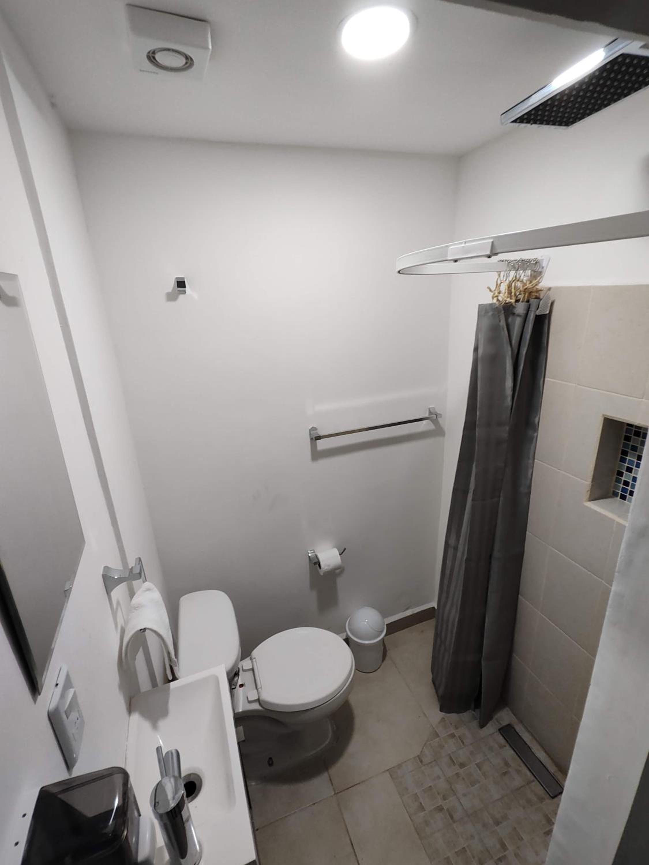 Double Room with Private Bathroom photo 2