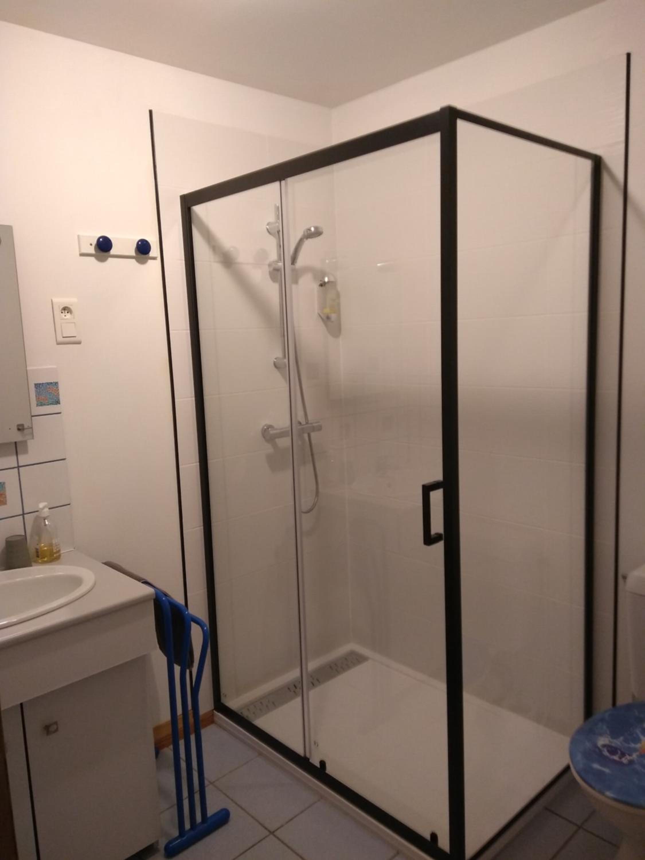 Double Room with Private Bathroom - Photo 1