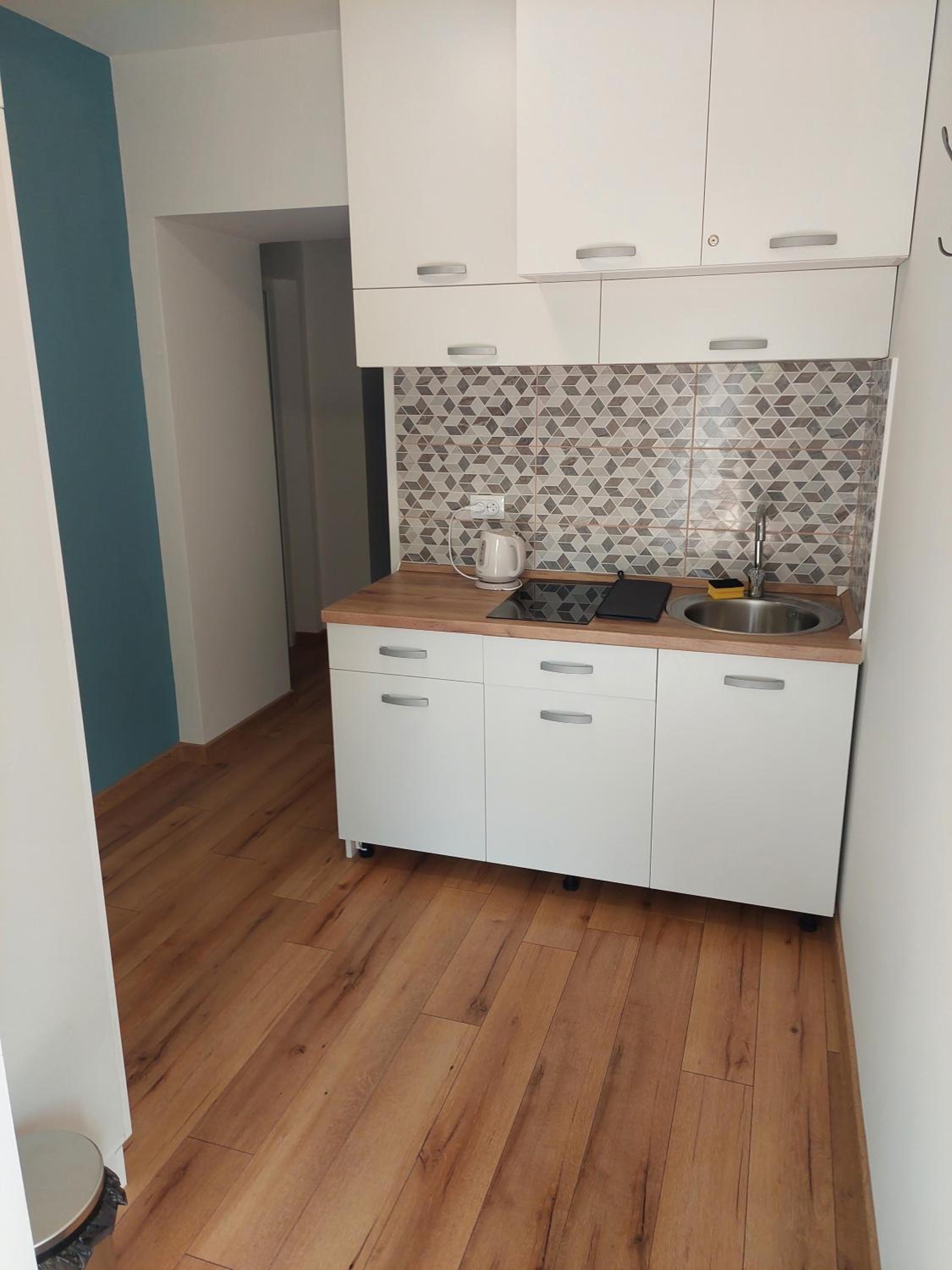 Apartment photo 2