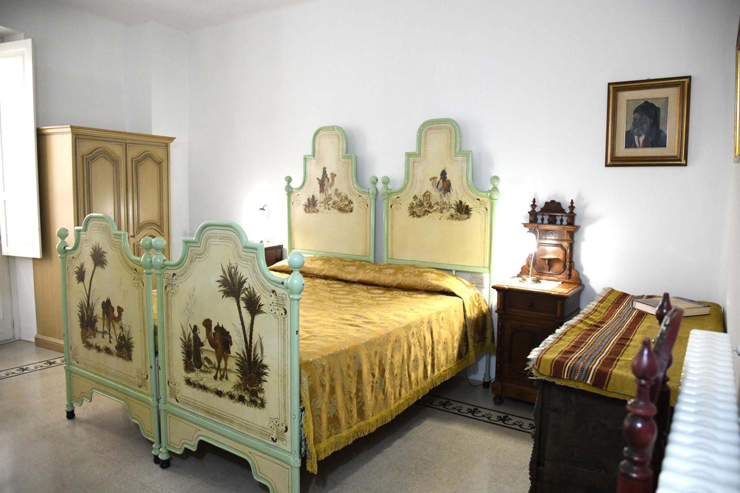 Double Room with Private Bathroom - Photo 5