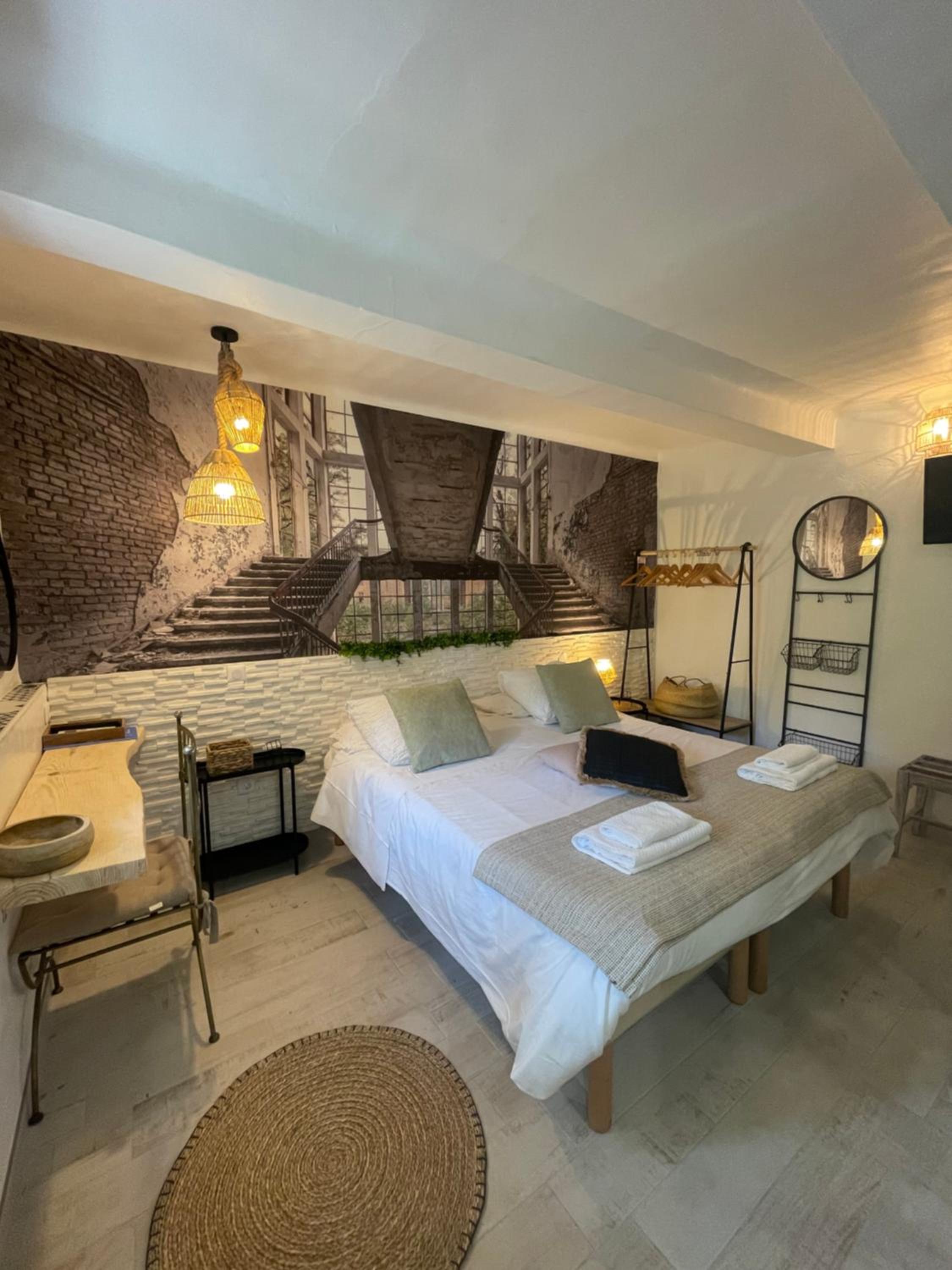 Deluxe Double Room - Photo 2