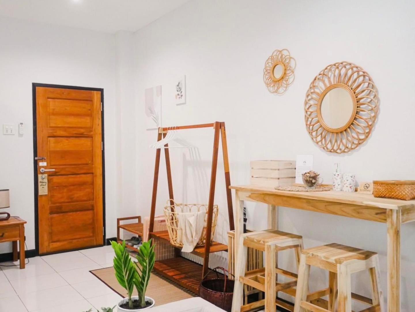 Studio Apartment photo 2