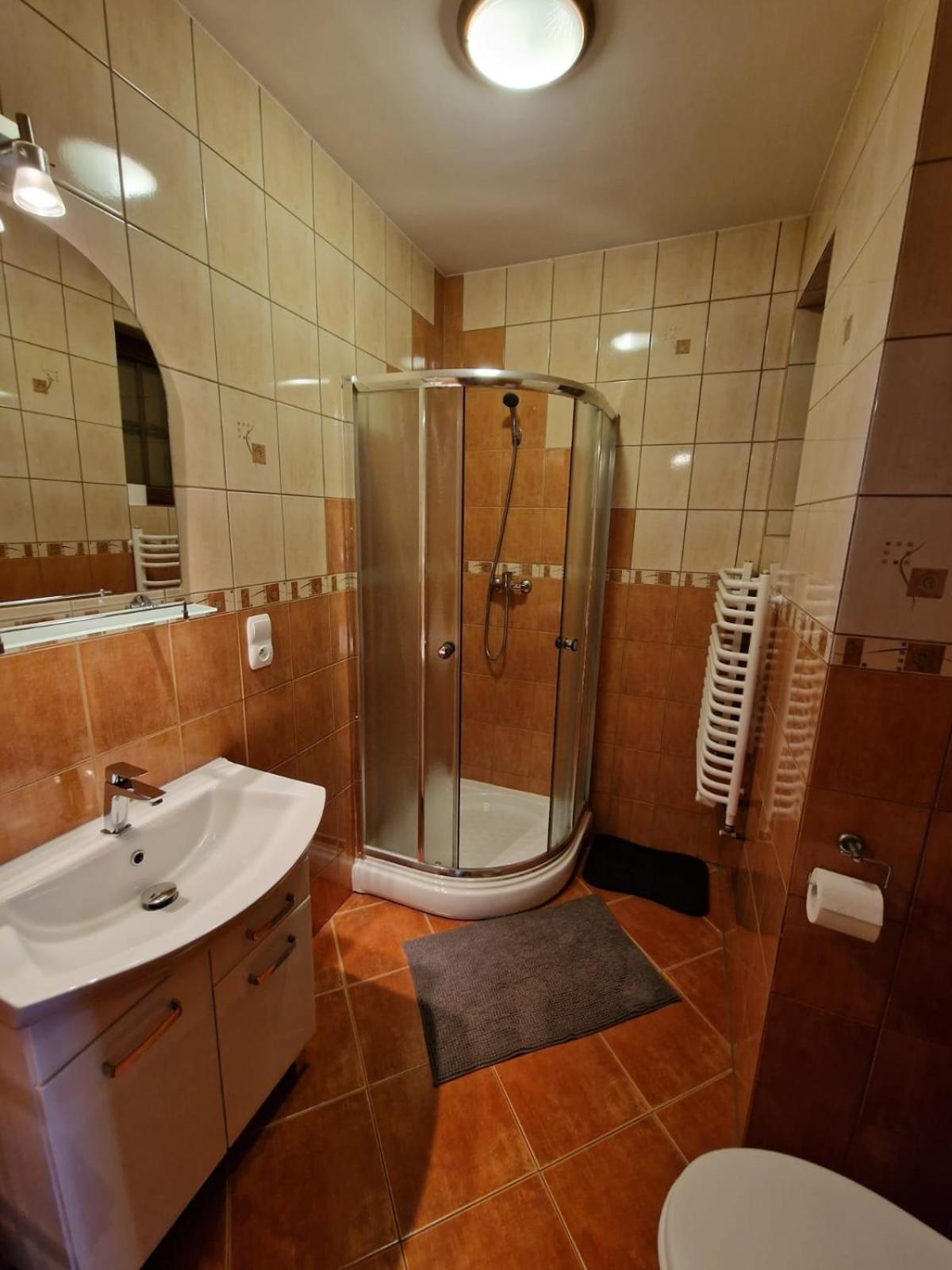 Quadruple Room with Private Bathroom photo 2