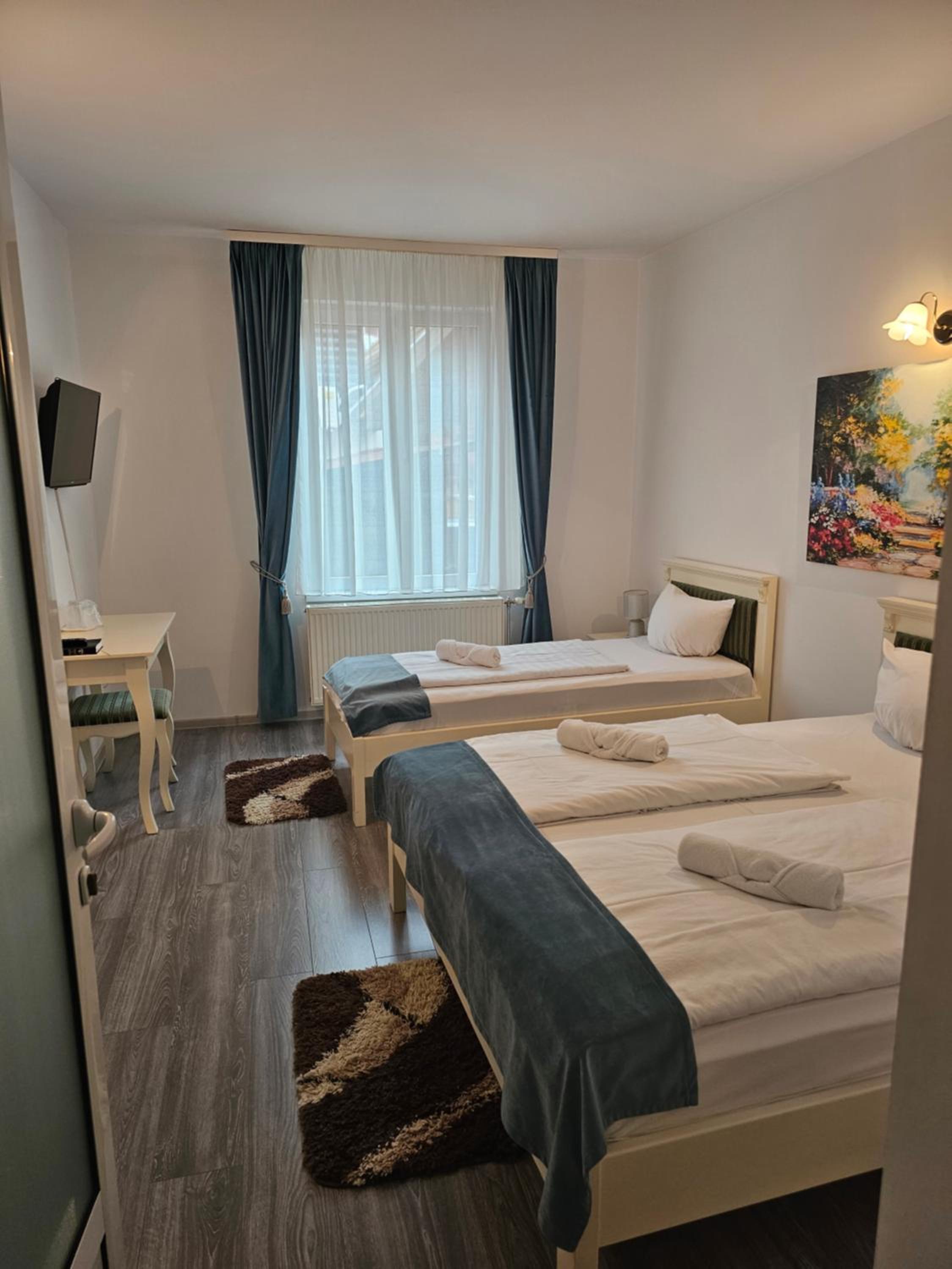 Classic Triple Room - Photo 3