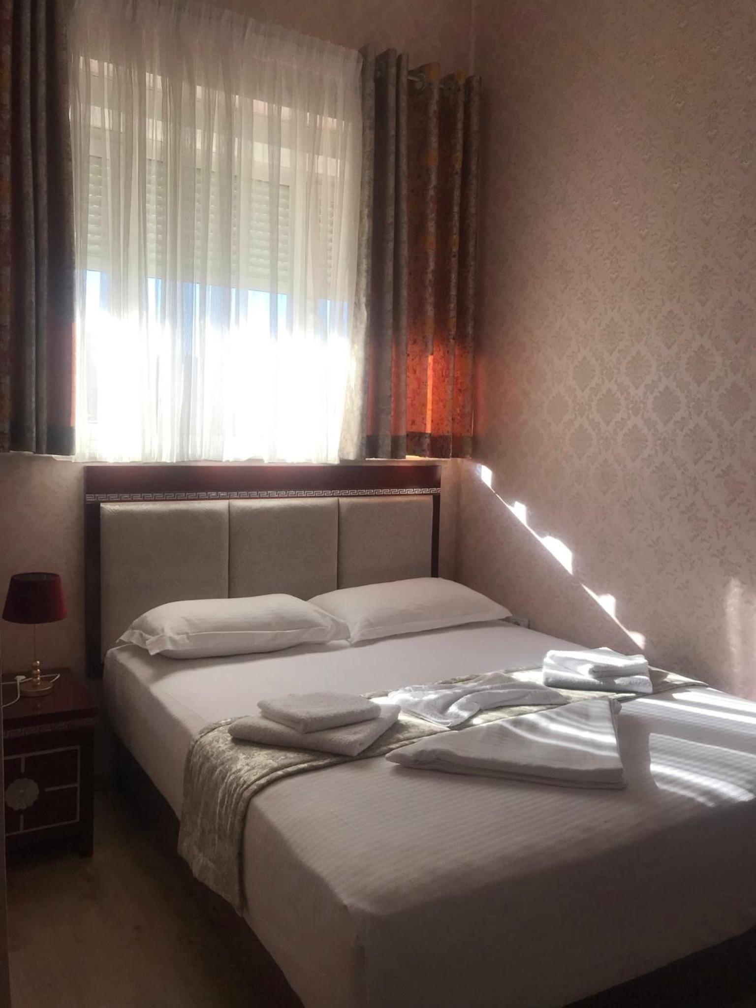 Small Double Room photo 1