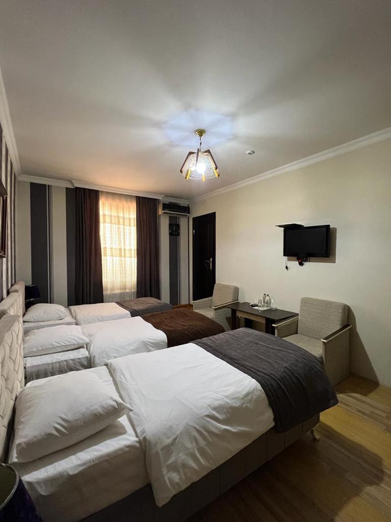 Standard Triple Room photo 2