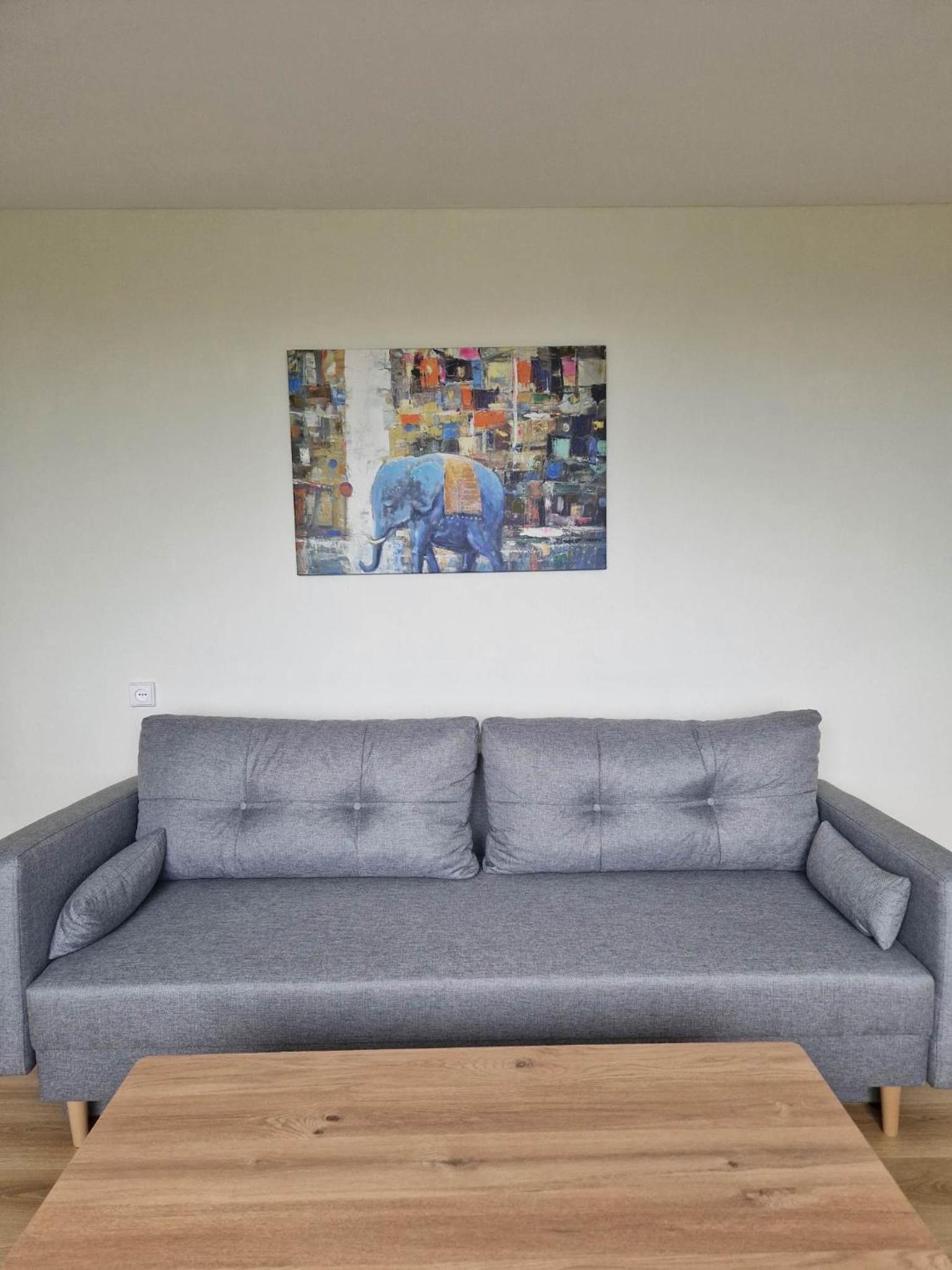 One-Bedroom Apartment photo 2
