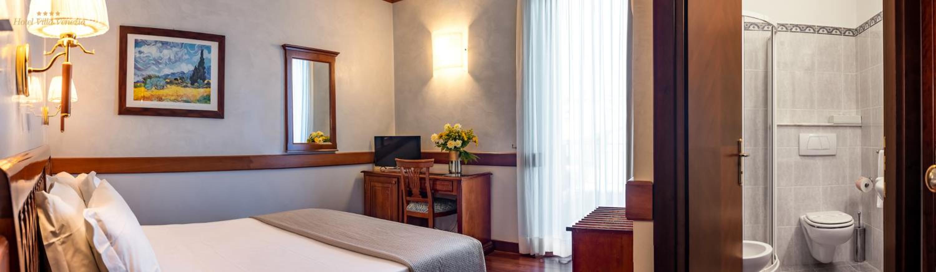 Double Room with Balcony photo 1