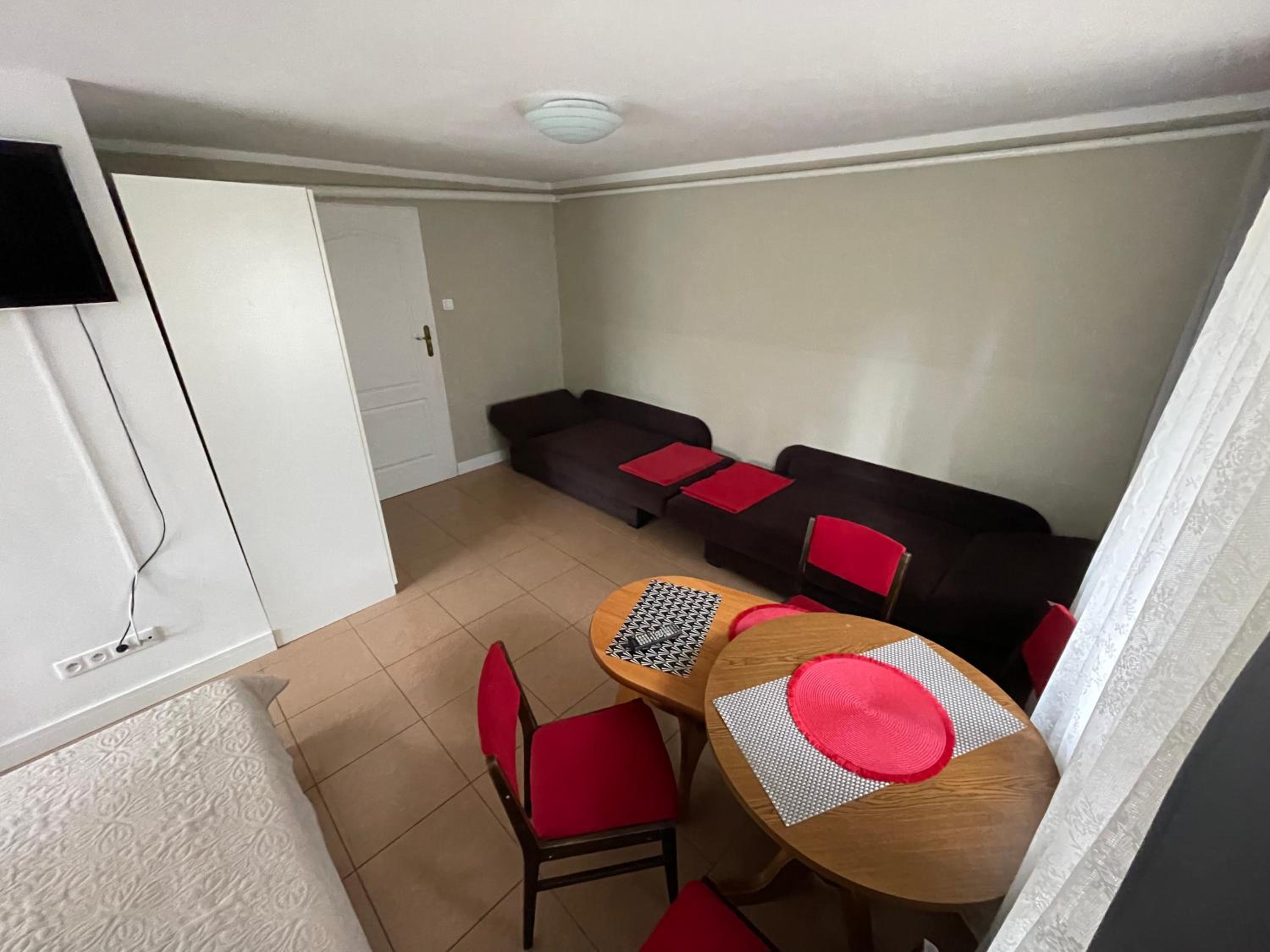 Quadruple Room with Private Bathroom photo 2
