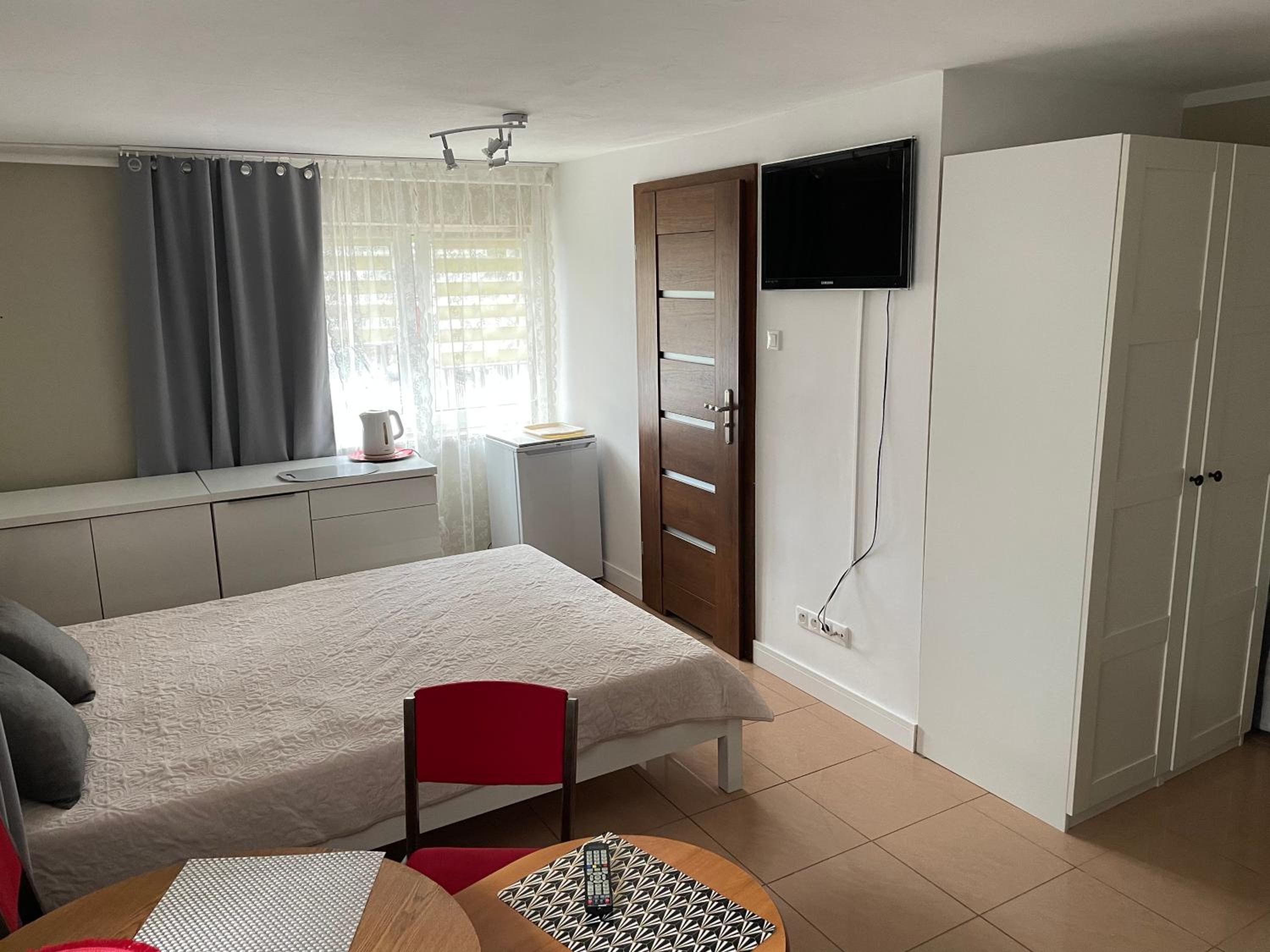 Quadruple Room with Private Bathroom photo 3