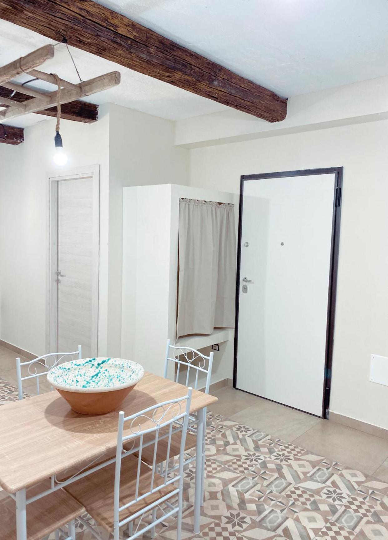 Apartment photo 3