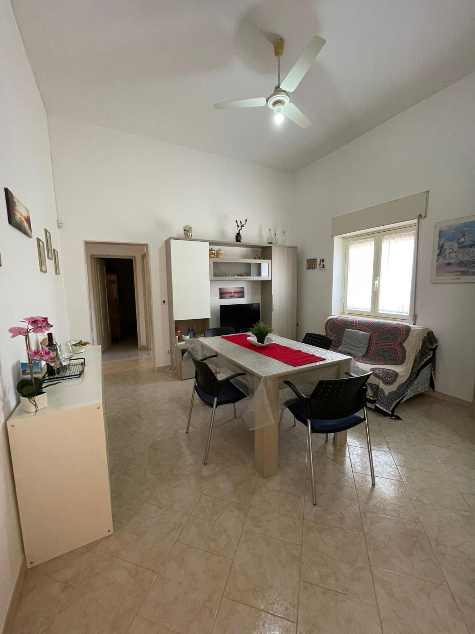 Three-Bedroom House photo 2