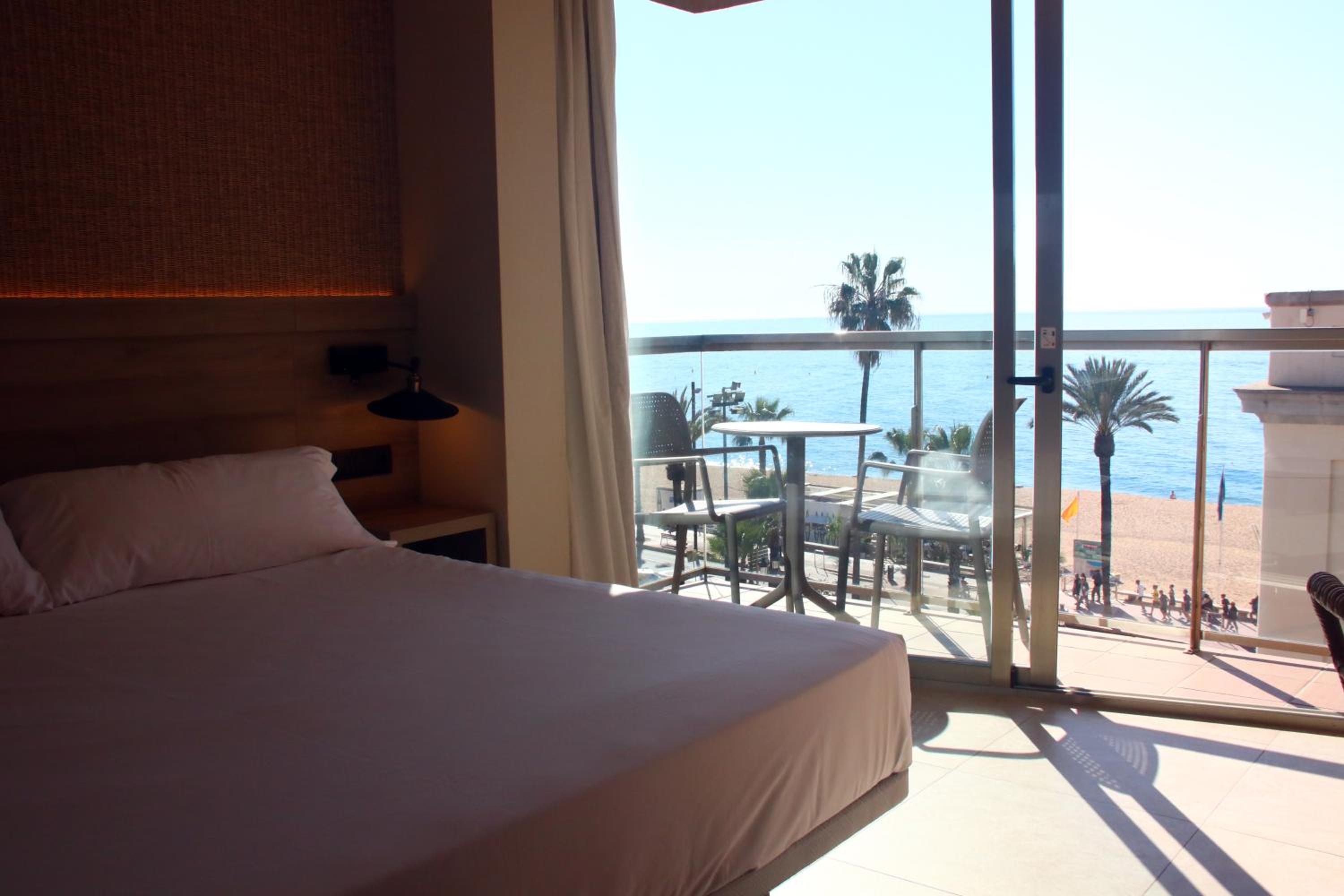 Premium Double Room with Terrace - Photo 1