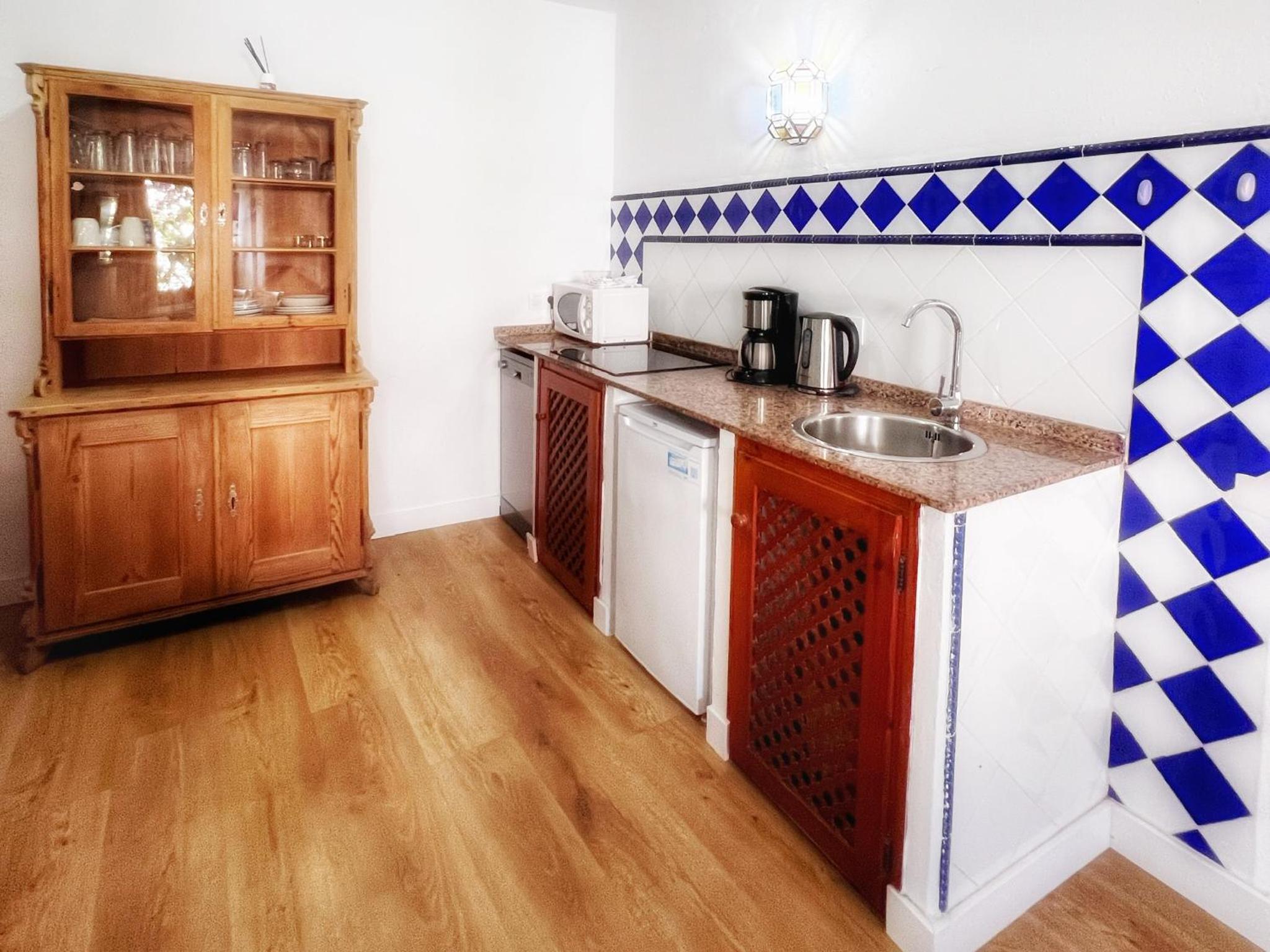Standard Apartment - Photo 7