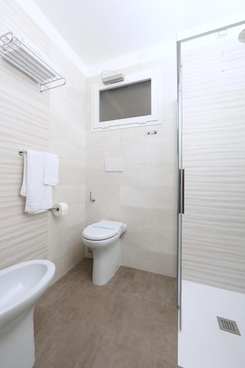 Economy Double Room photo 3