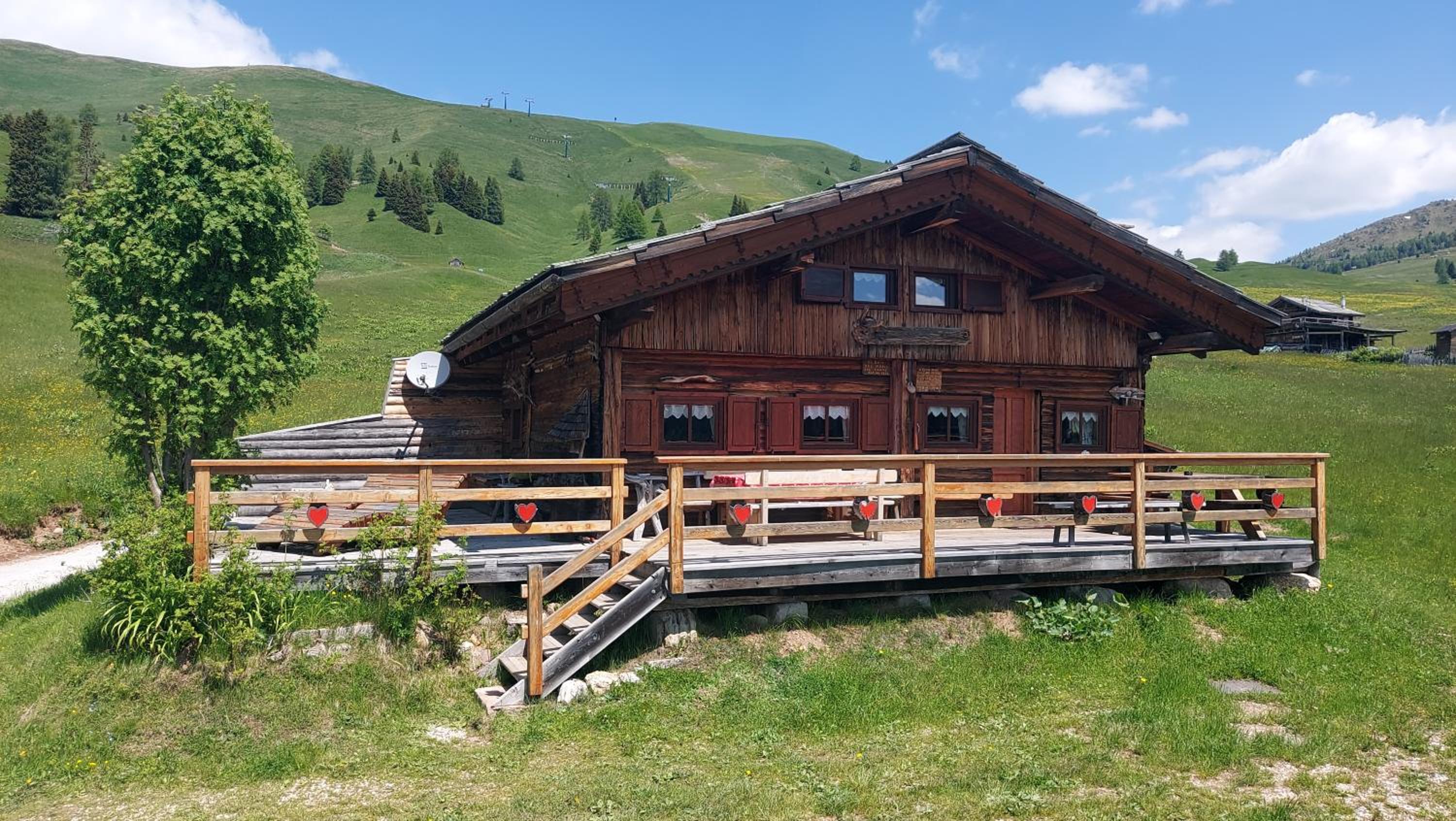 Three-Bedroom Chalet photo 3
