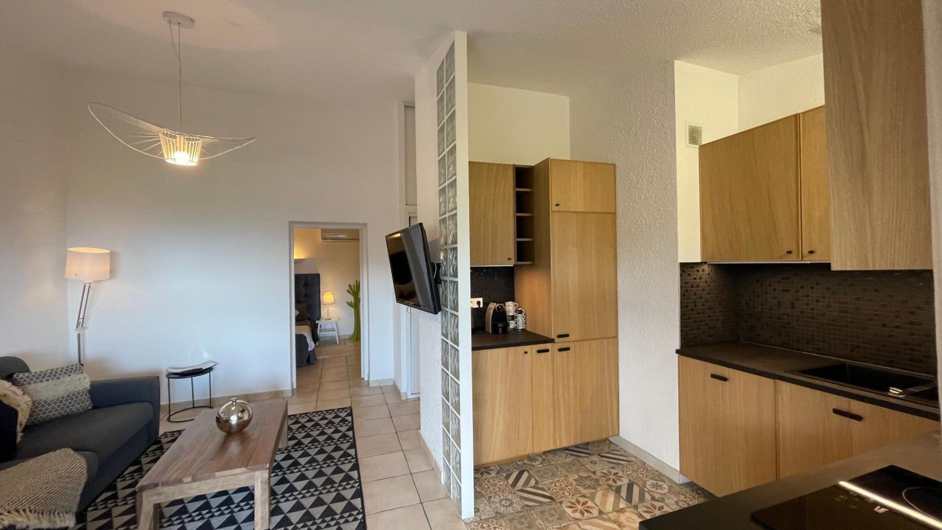 Deluxe Two-Bedroom Villa with Sea View  photo 1