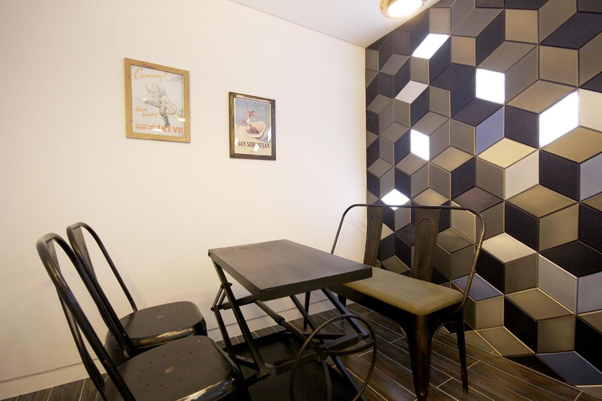 Deluxe Suite - Photo 8