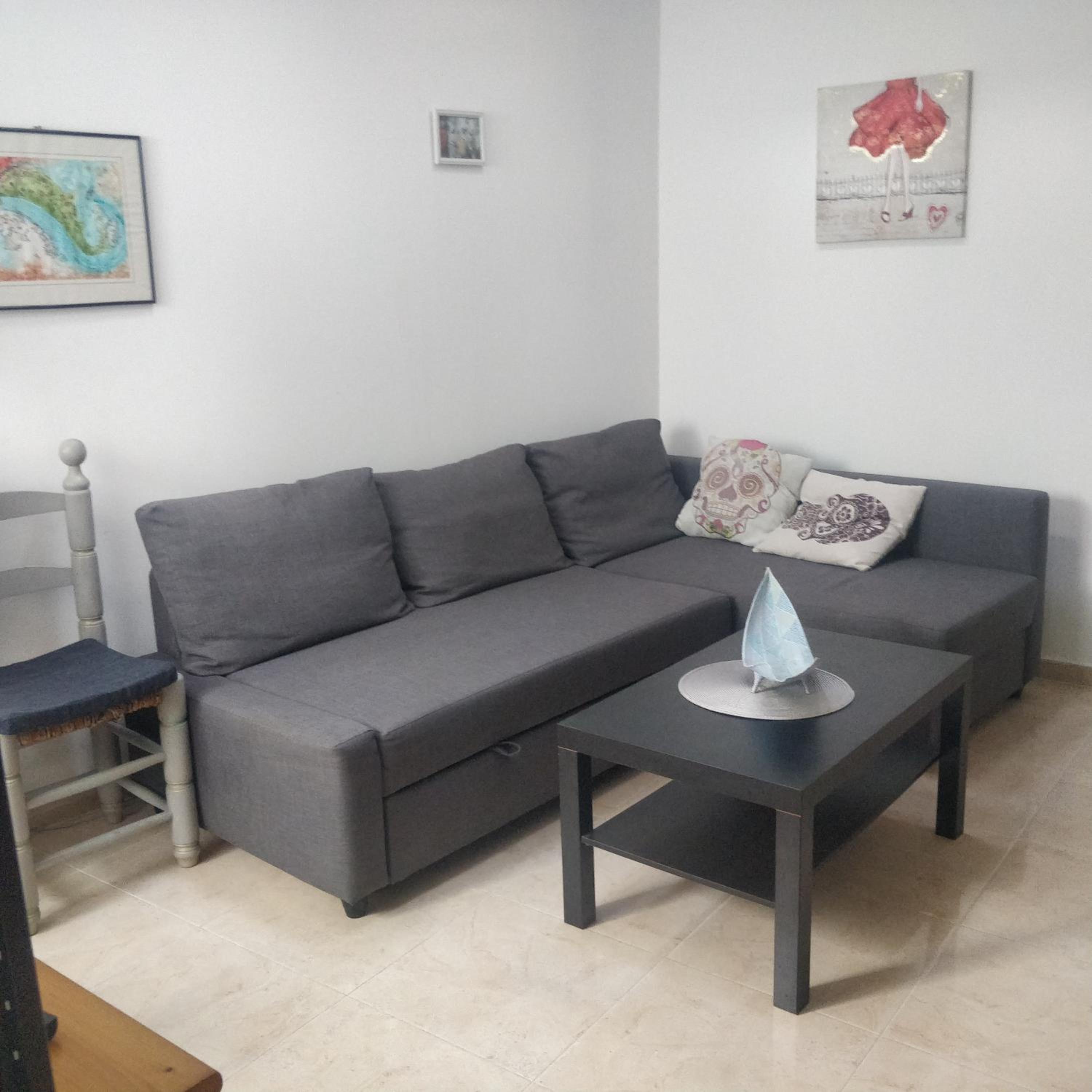 One-Bedroom Apartment photo 2