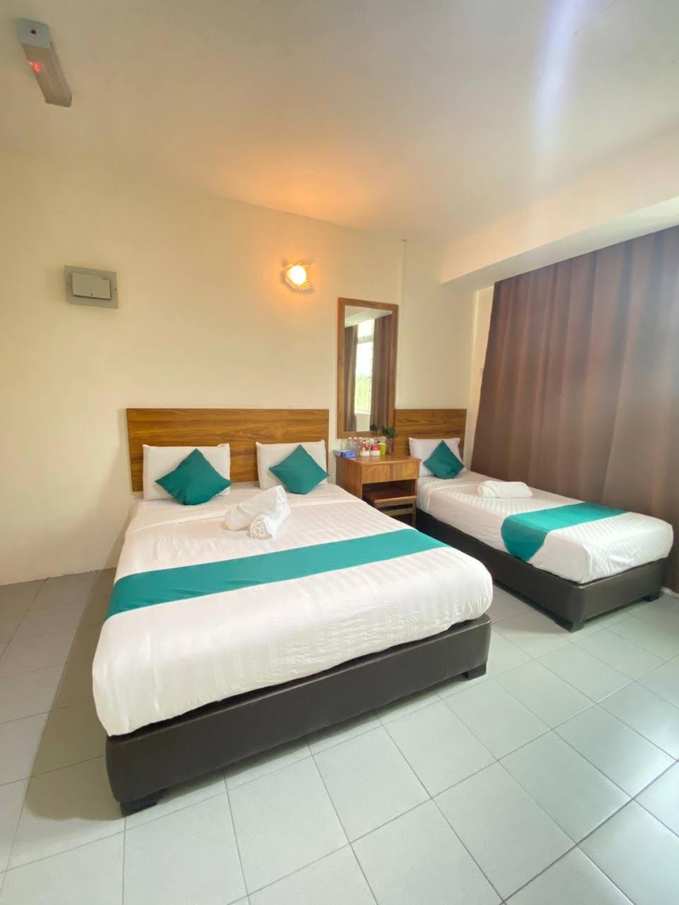 Deluxe Triple Room photo 2