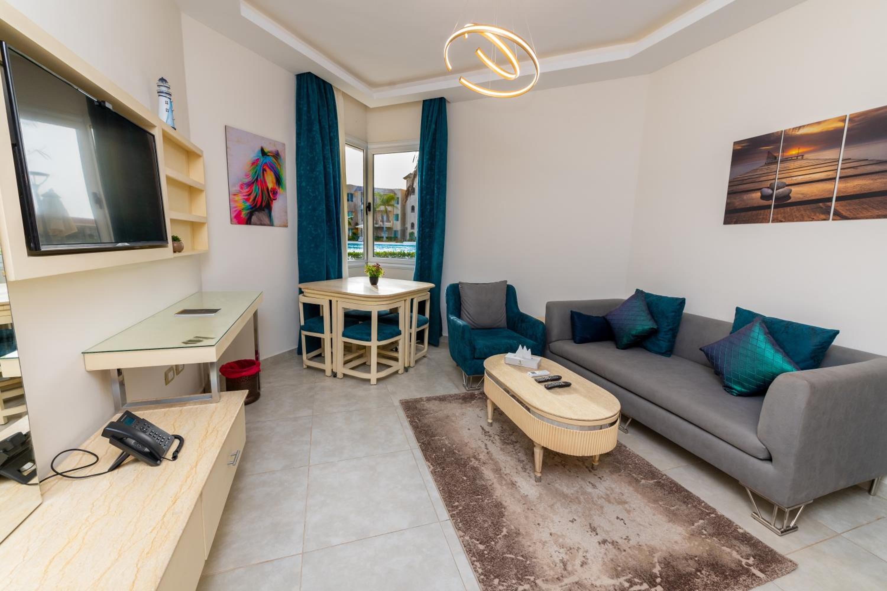 Three-Bedroom Suite Lagoon View - Photo 1