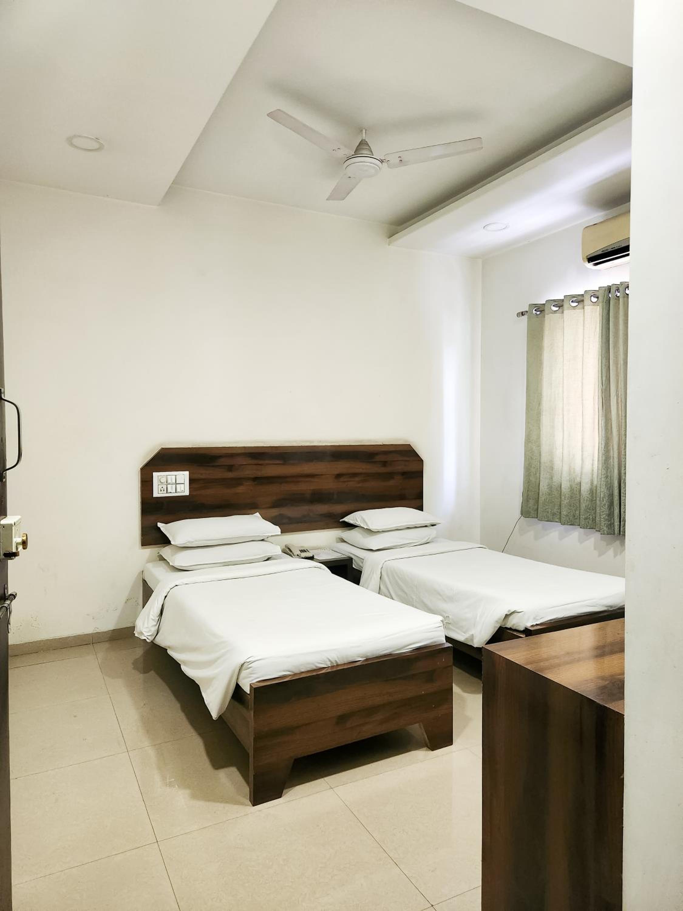 Standard Room - Photo 2
