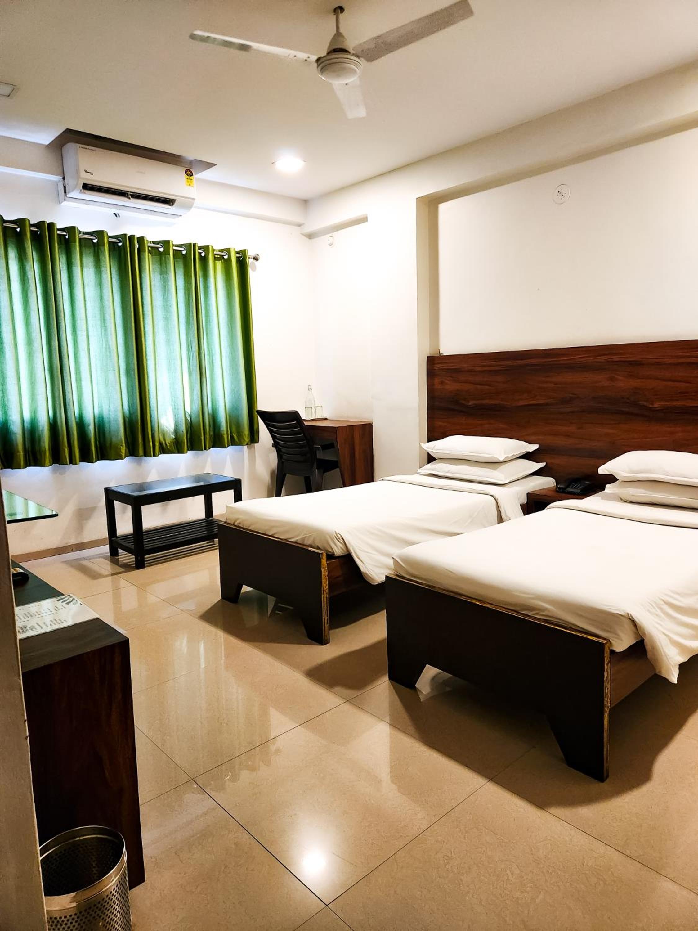 Standard Room - Photo 8